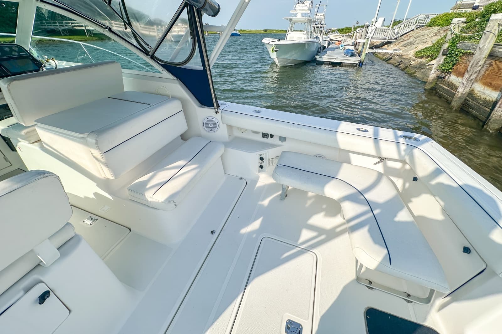 2001 Tiara Yachts  - Photo 21
