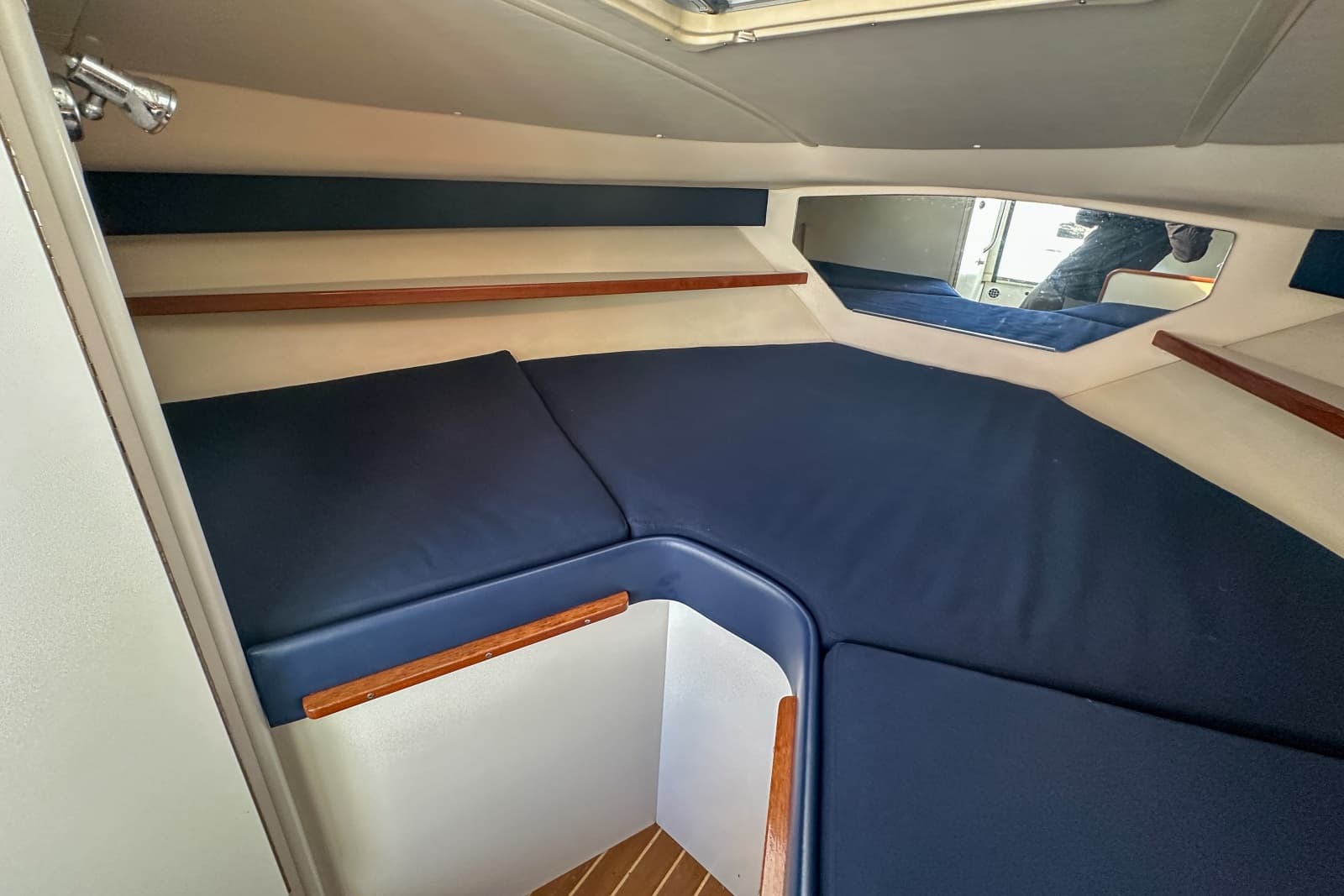 2001 Tiara Yachts  - Photo 31