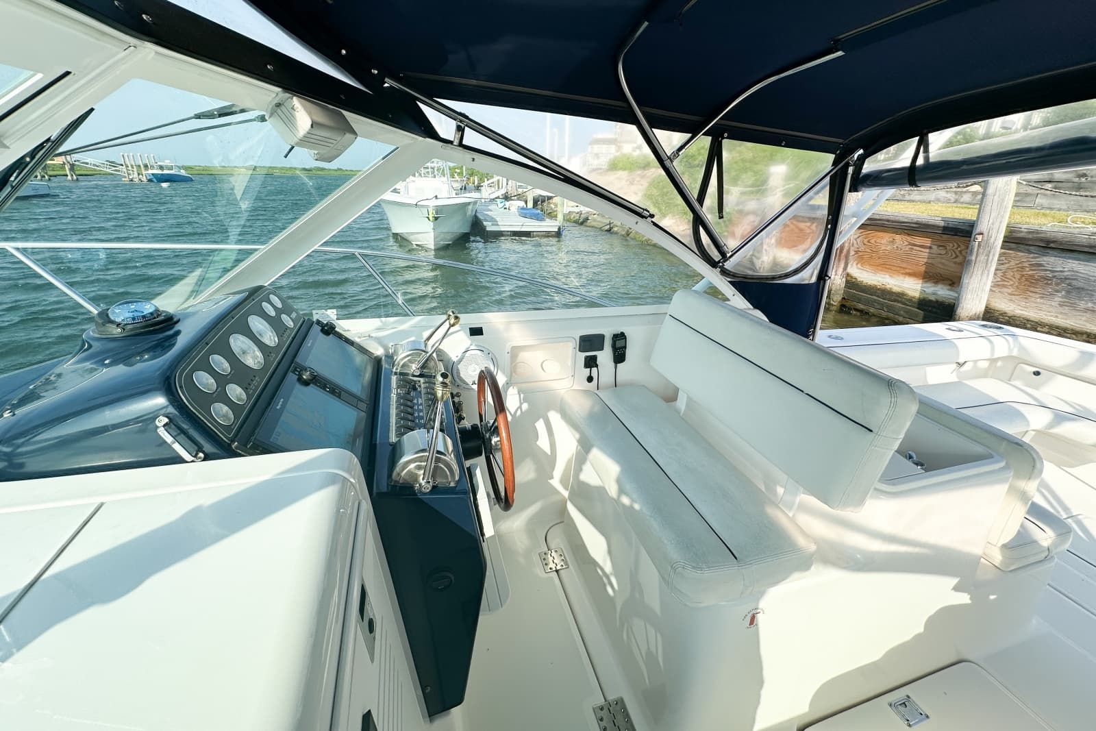 2001 Tiara Yachts  - Photo 22