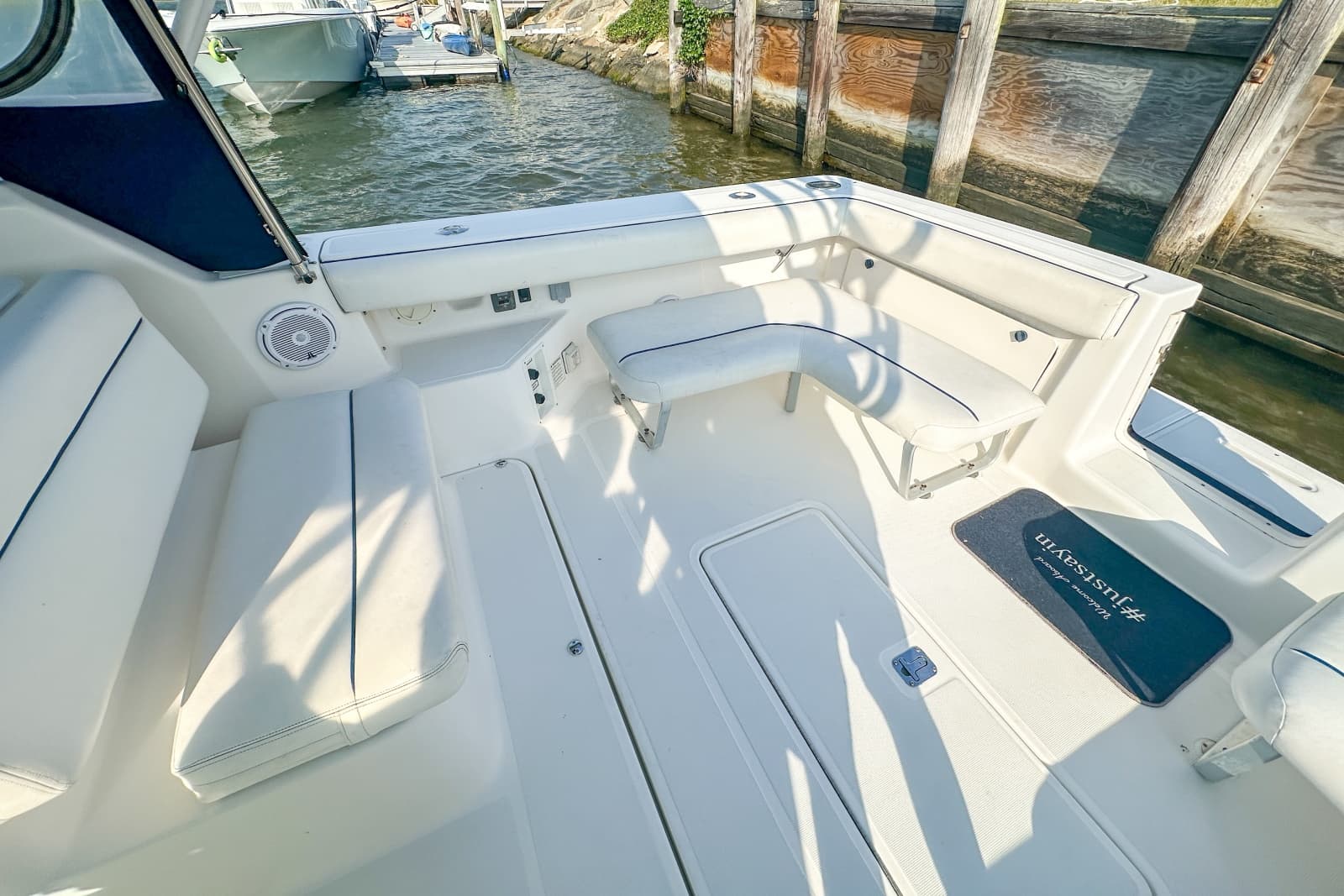 2001 Tiara Yachts  - Photo 23