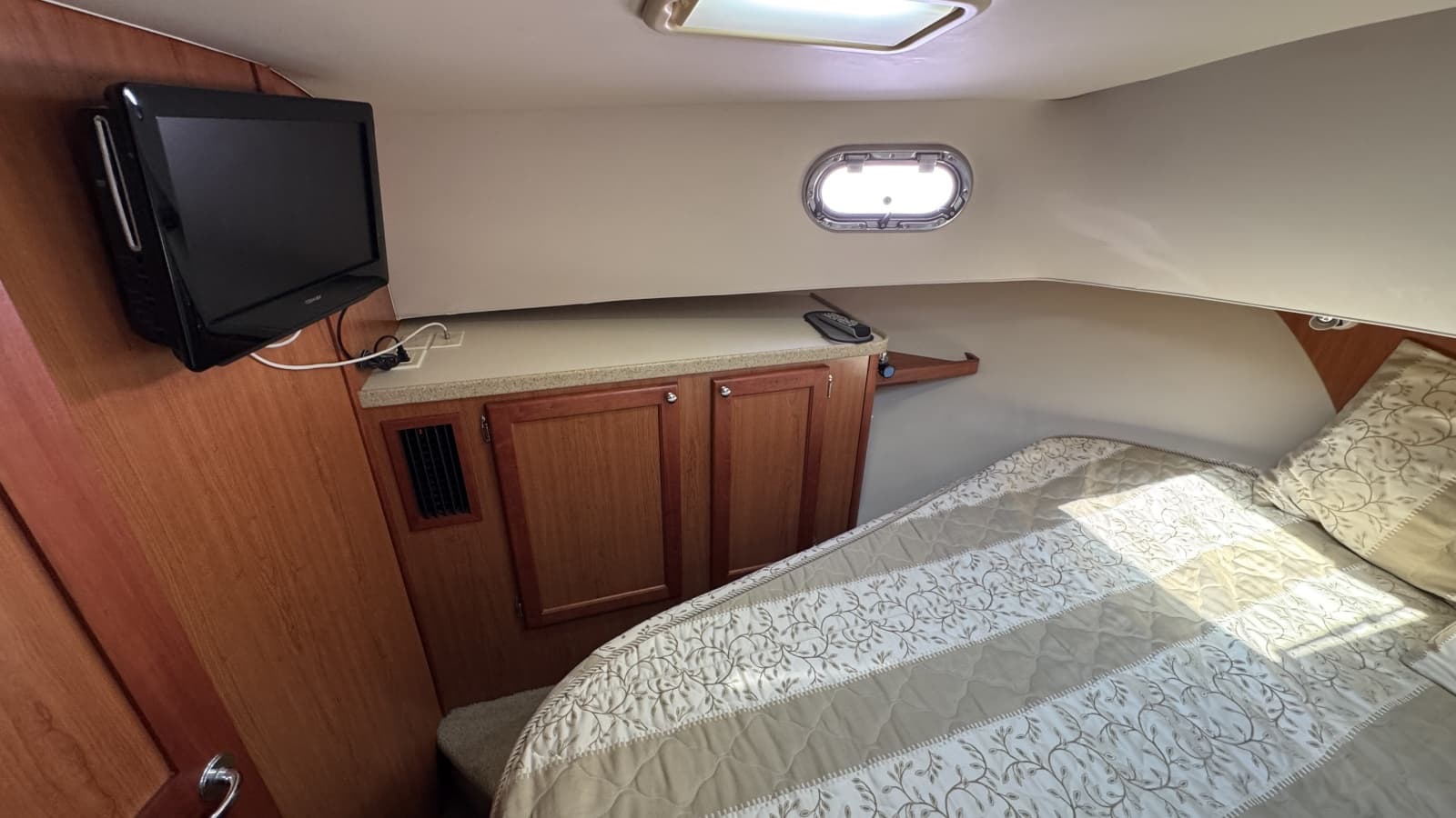2008 Mainship 400 Trawler - Photo 48