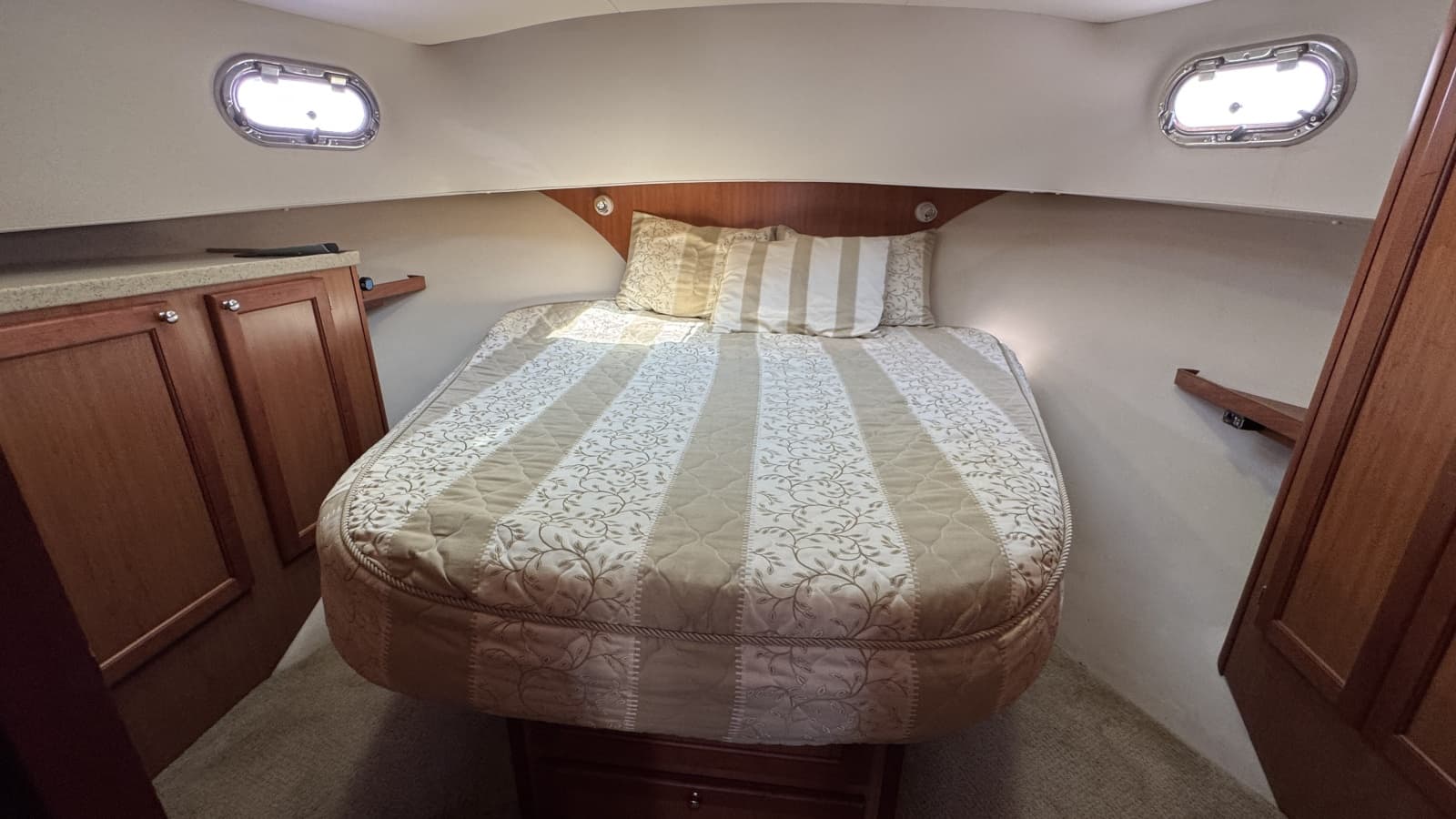 2008 Mainship 400 Trawler - Photo 45