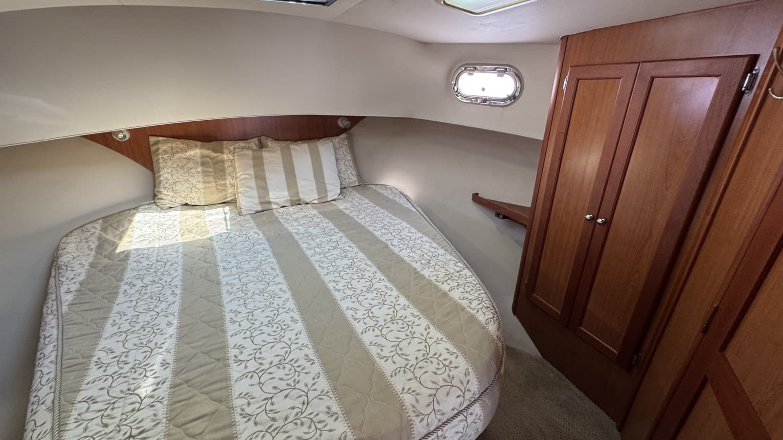2008 Mainship 400 Trawler - Photo 46