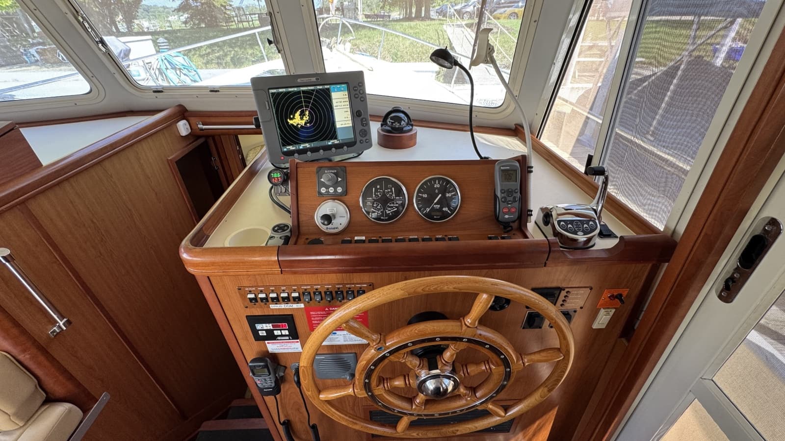 2008 Mainship 400 Trawler - Photo 38