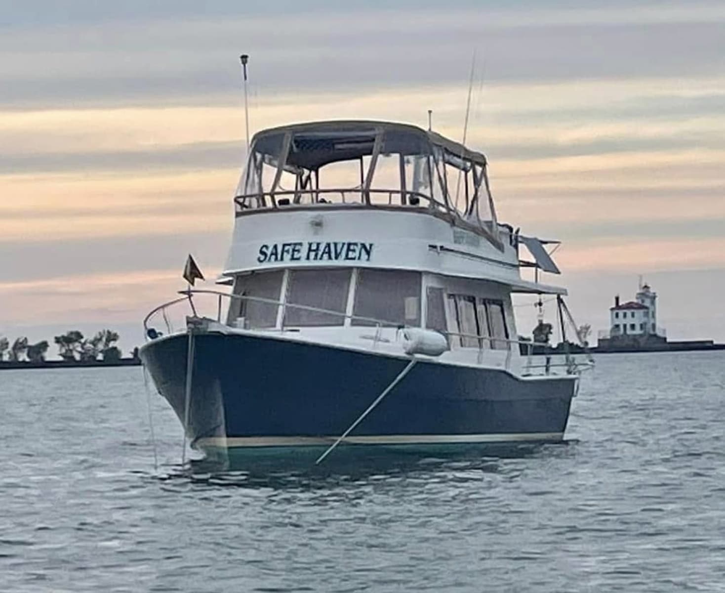 2008 Mainship 400 Trawler - Photo 4