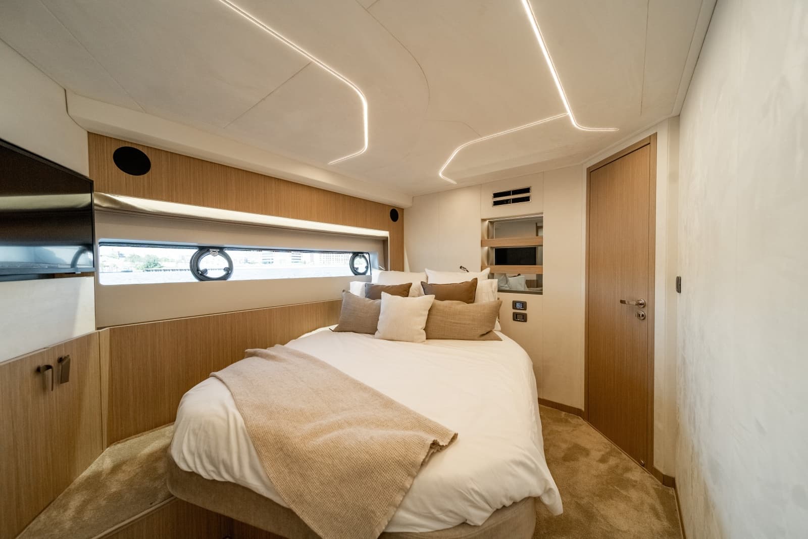 2026 Prestige F5.7 - Photo 27