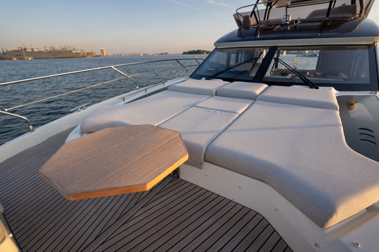 2026 Prestige F5.7 - Photo 57