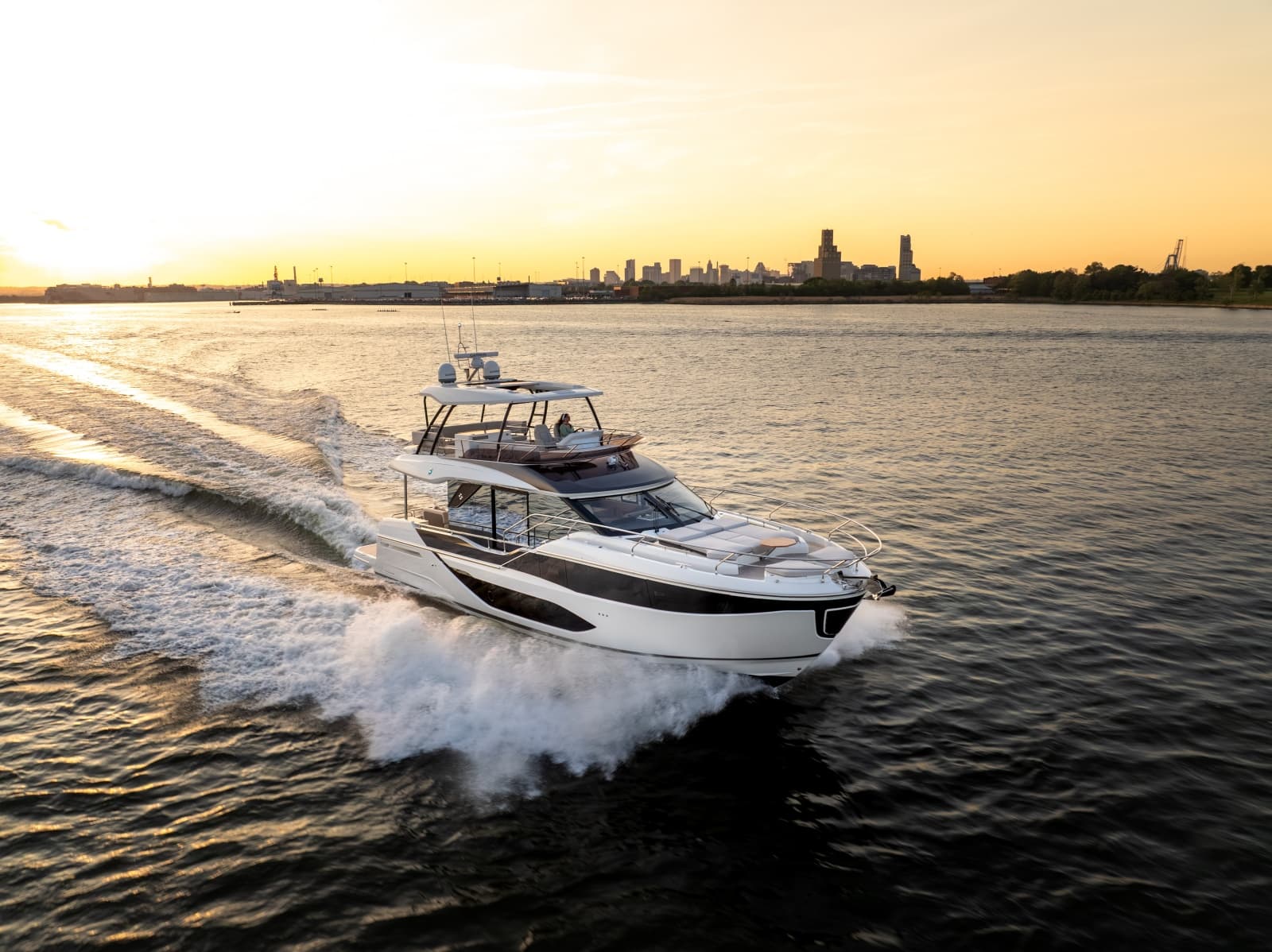 2026 Prestige F5.7 - Photo 4
