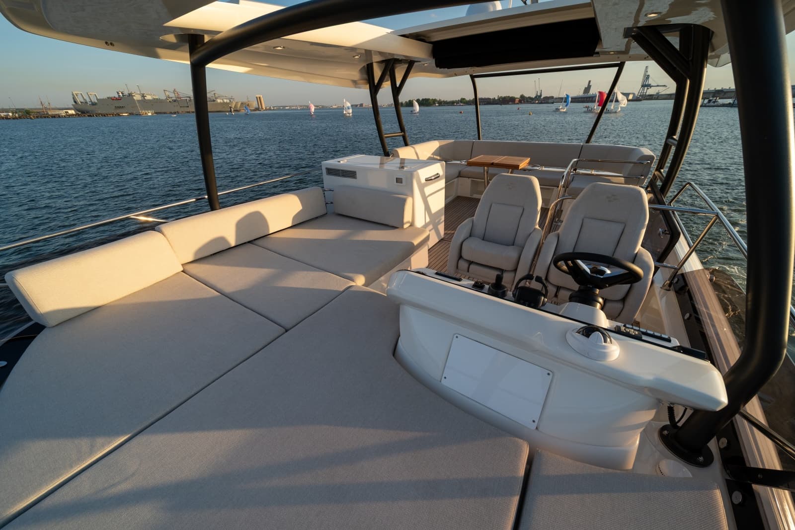 2026 Prestige F5.7 - Photo 42