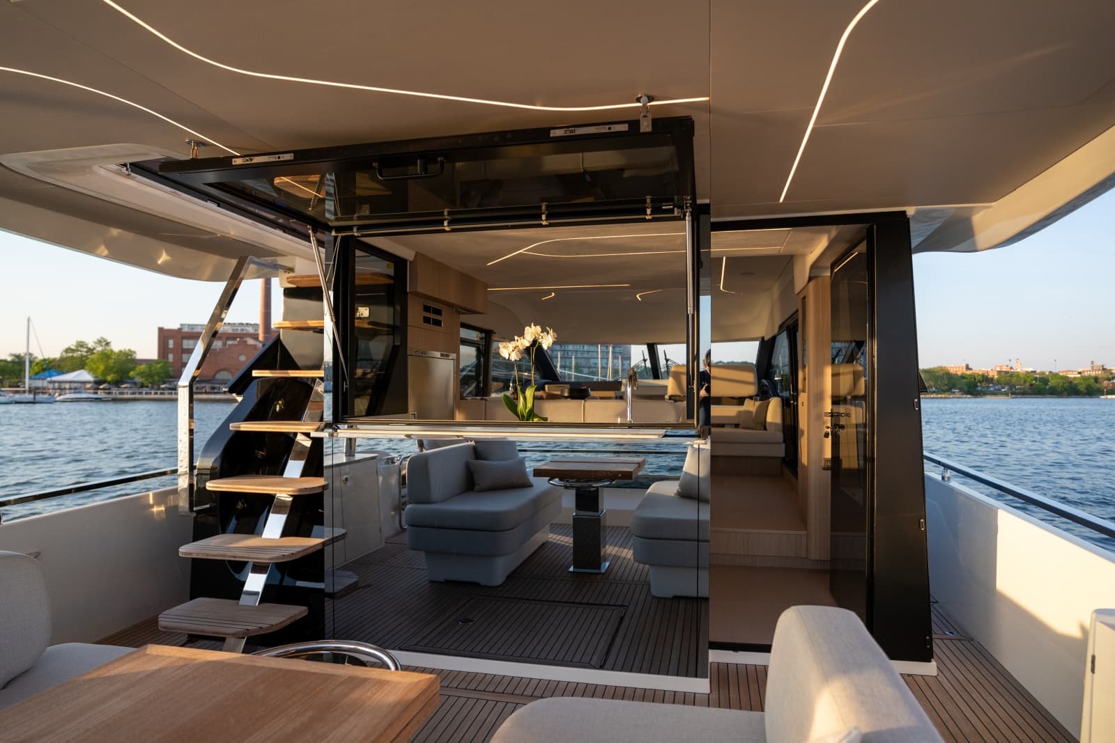 2026 Prestige F5.7 - Photo 9