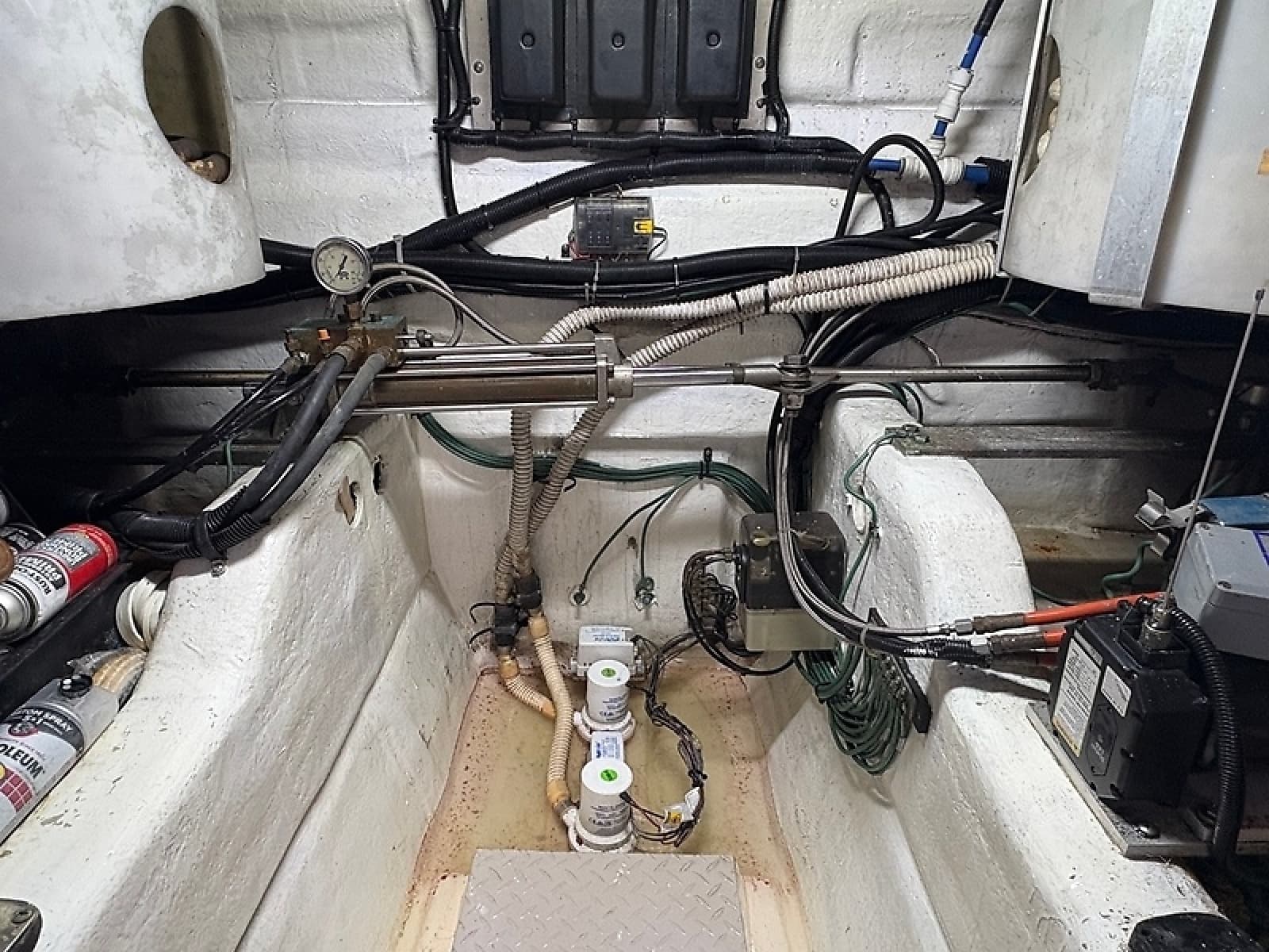 2000 Sea Ray 560 Sedan Bridge - Photo 57