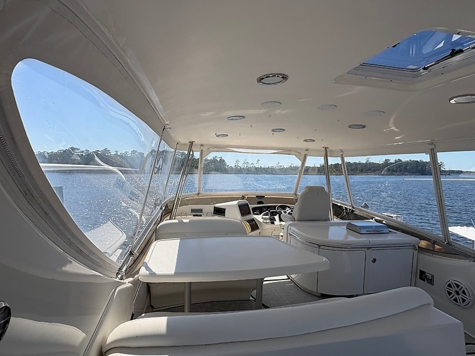2000 Sea Ray 560 Sedan Bridge - Photo 13