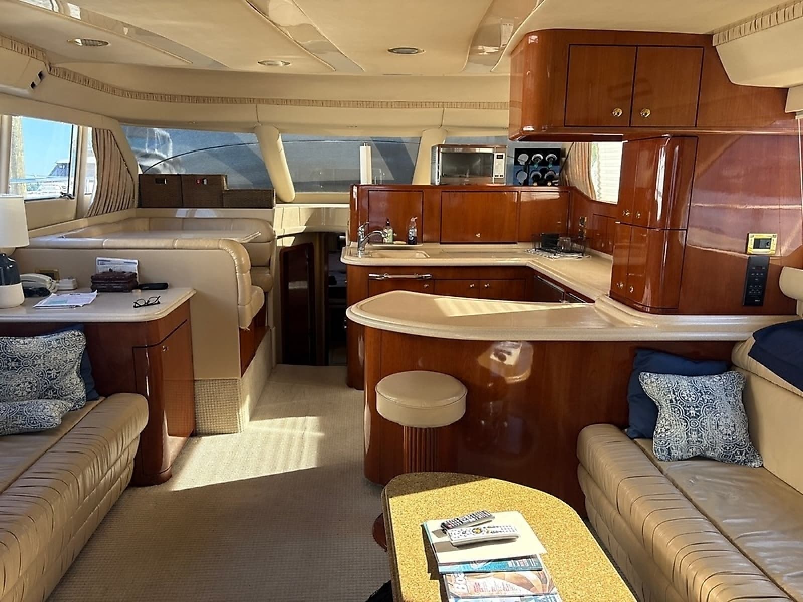 2000 Sea Ray 560 Sedan Bridge - Photo 39