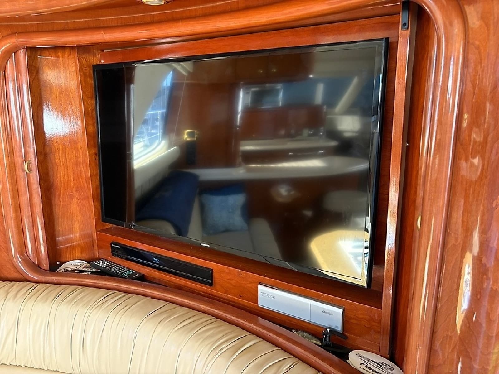 2000 Sea Ray 560 Sedan Bridge - Photo 41