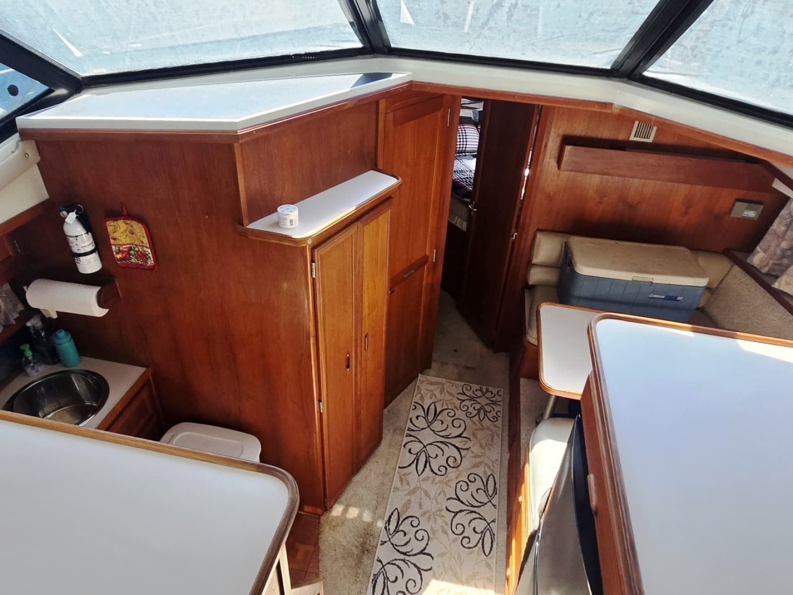 1989 Carver 3807 - Photo 20