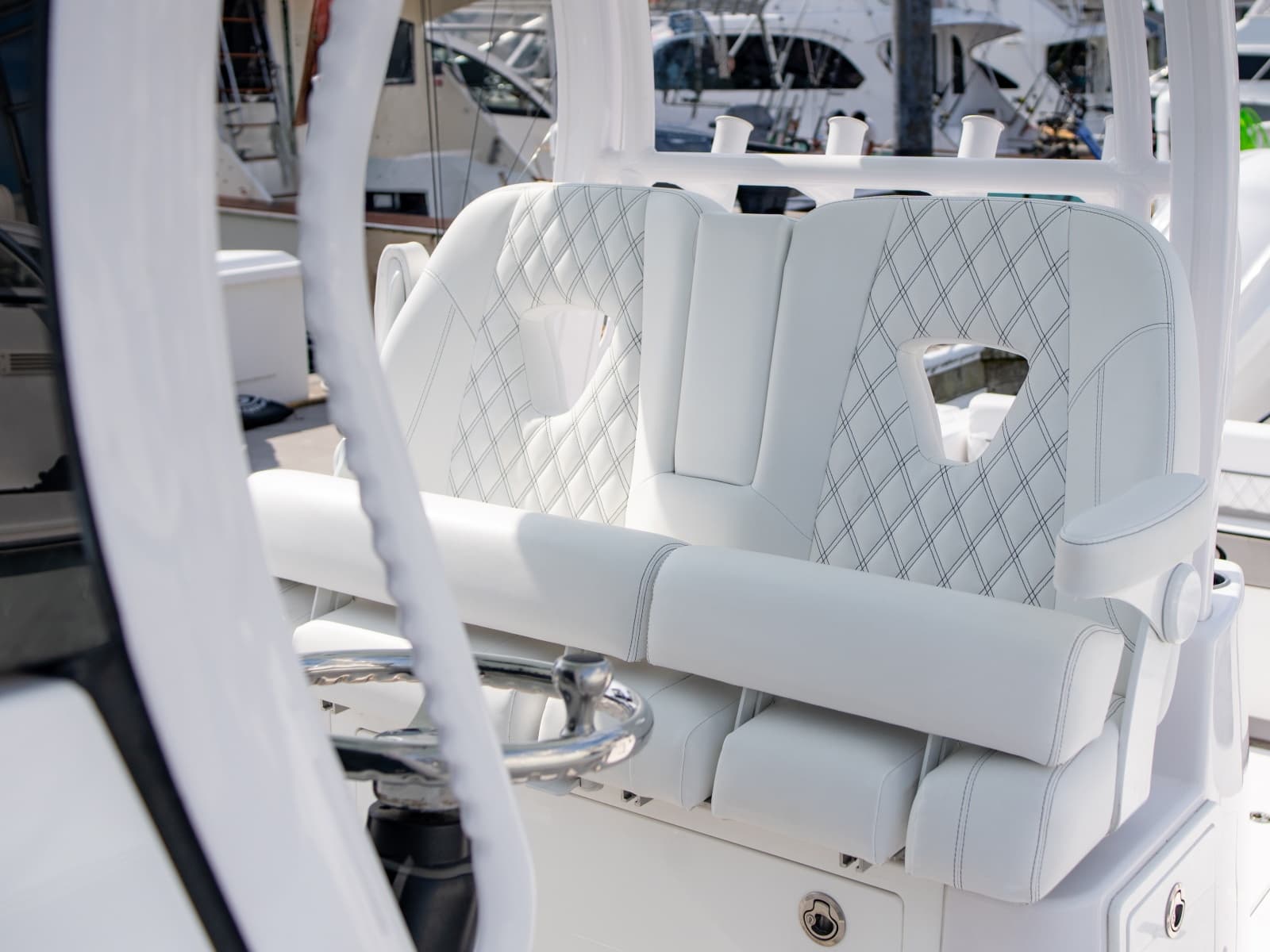 2025 Sportsman 322 Center Console - Photo 3