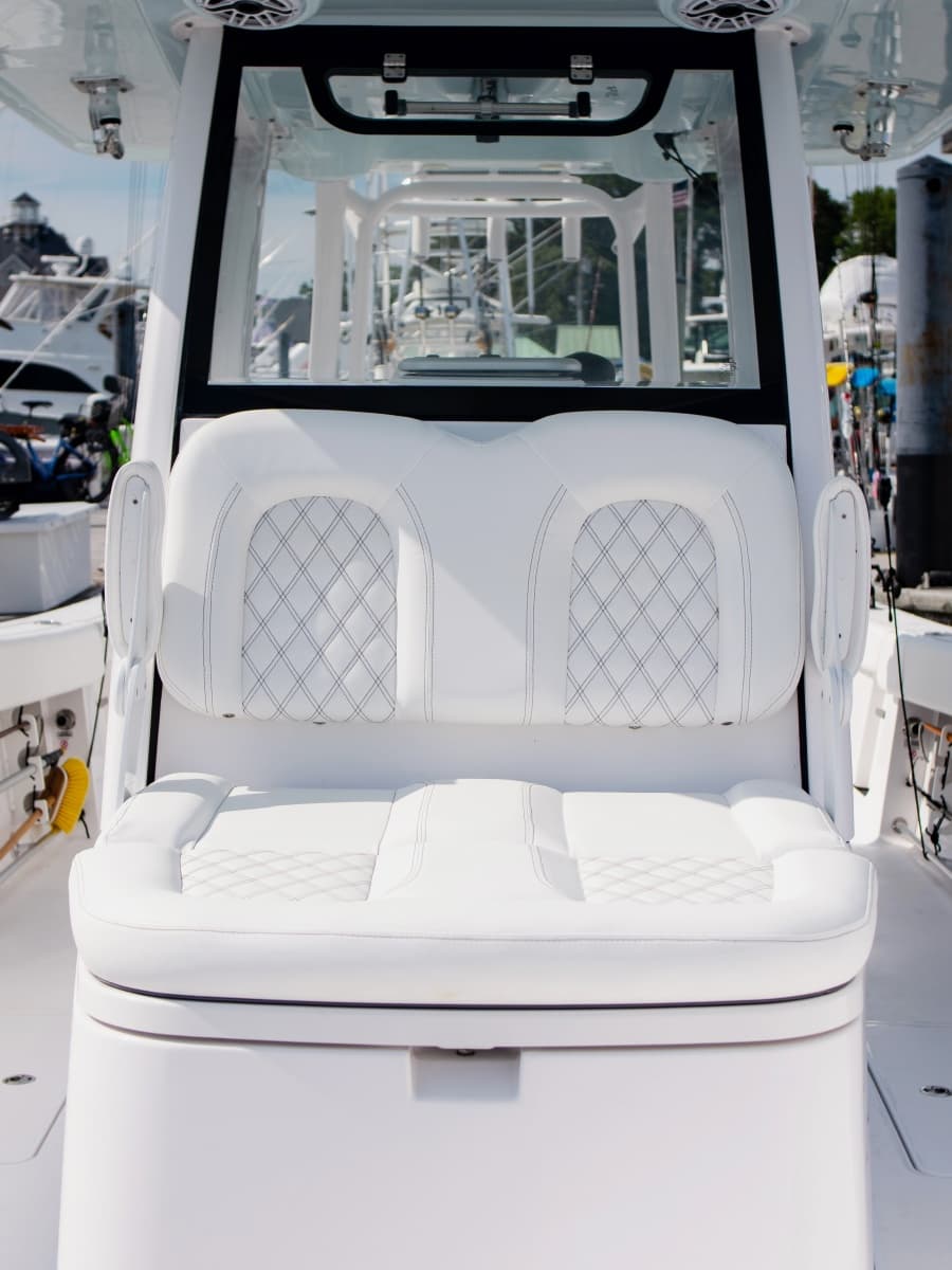 2025 Sportsman 322 Center Console - Photo 10