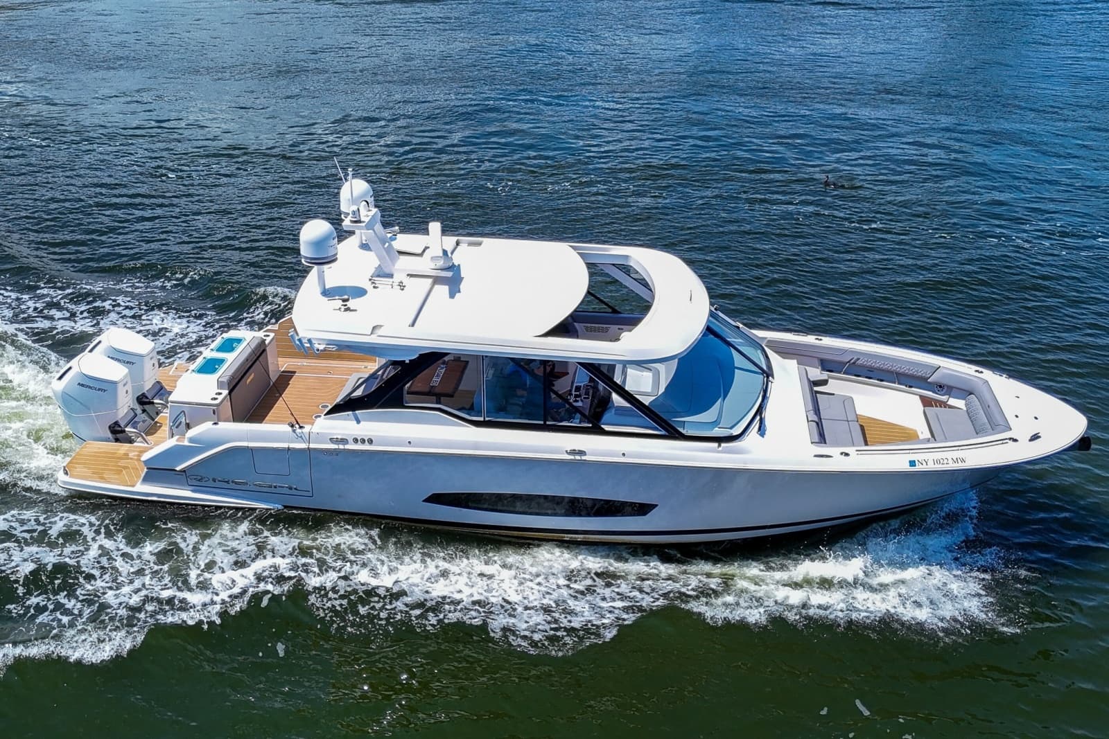 2025 Regal LX43 - Photo 12