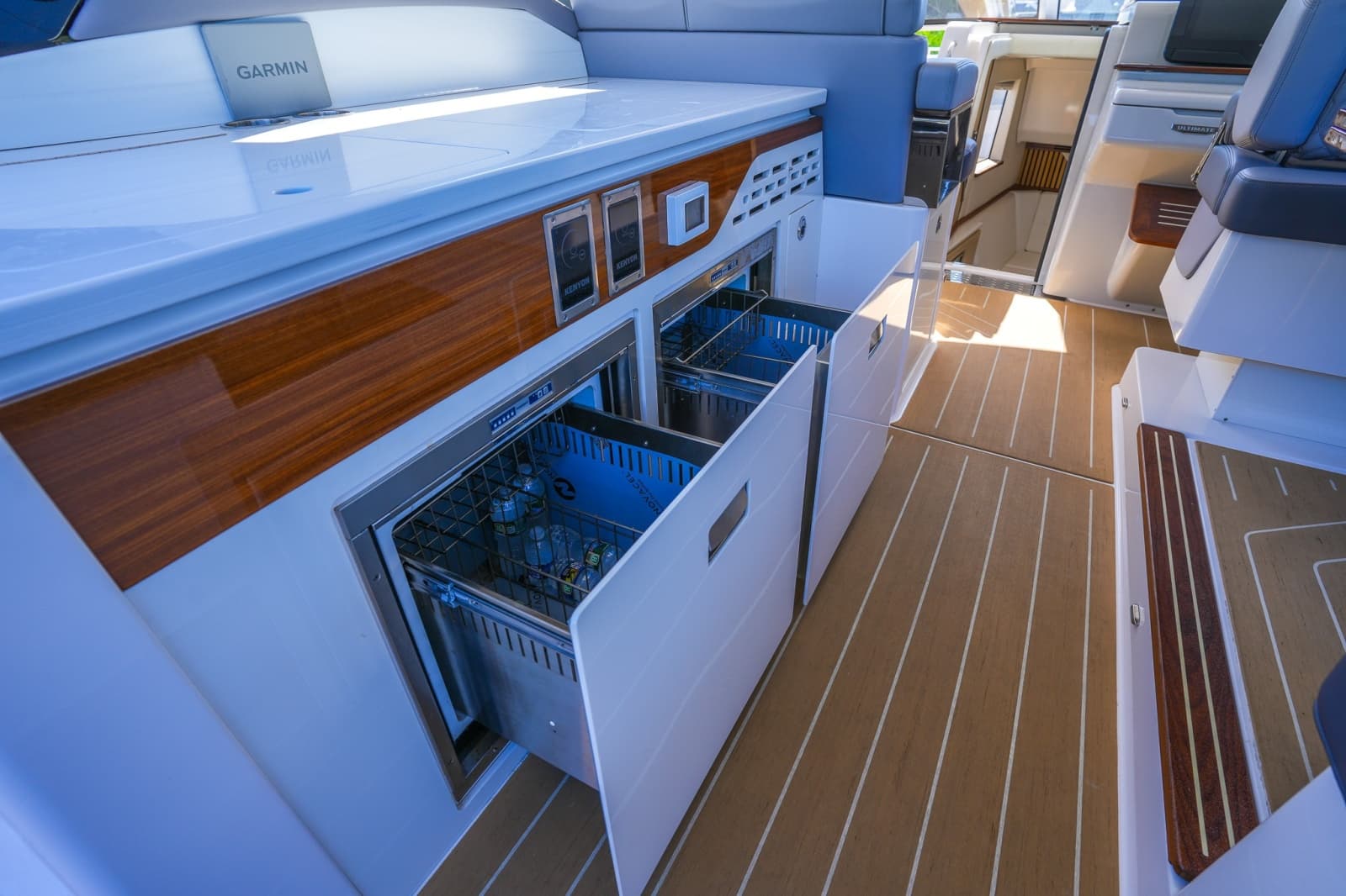 2025 Regal LX43 - Photo 21