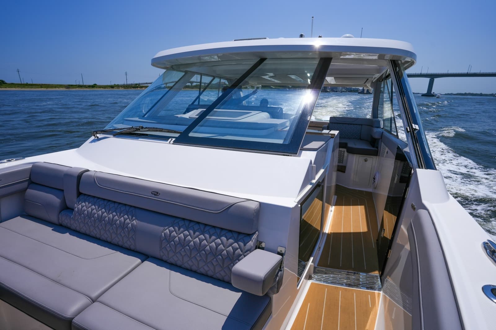 2025 Regal LX43 - Photo 50