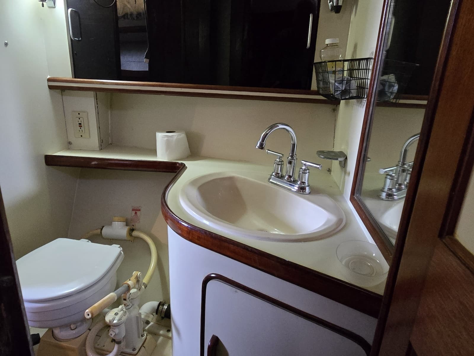 1985 Gulfstar Hirsch 45 - Photo 46