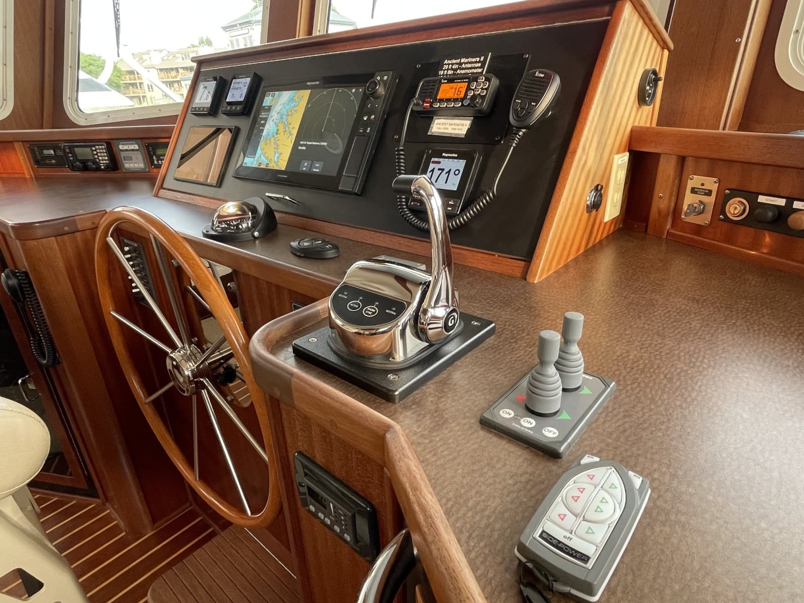 2006 American Tug 41 - Photo 5