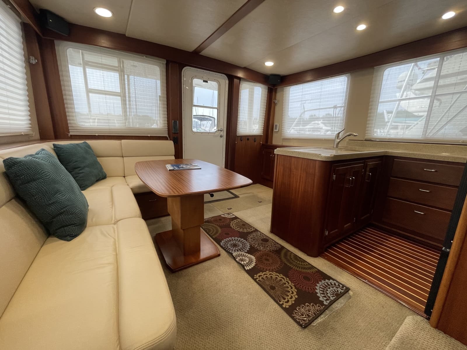 2006 American Tug 41 - Photo 2