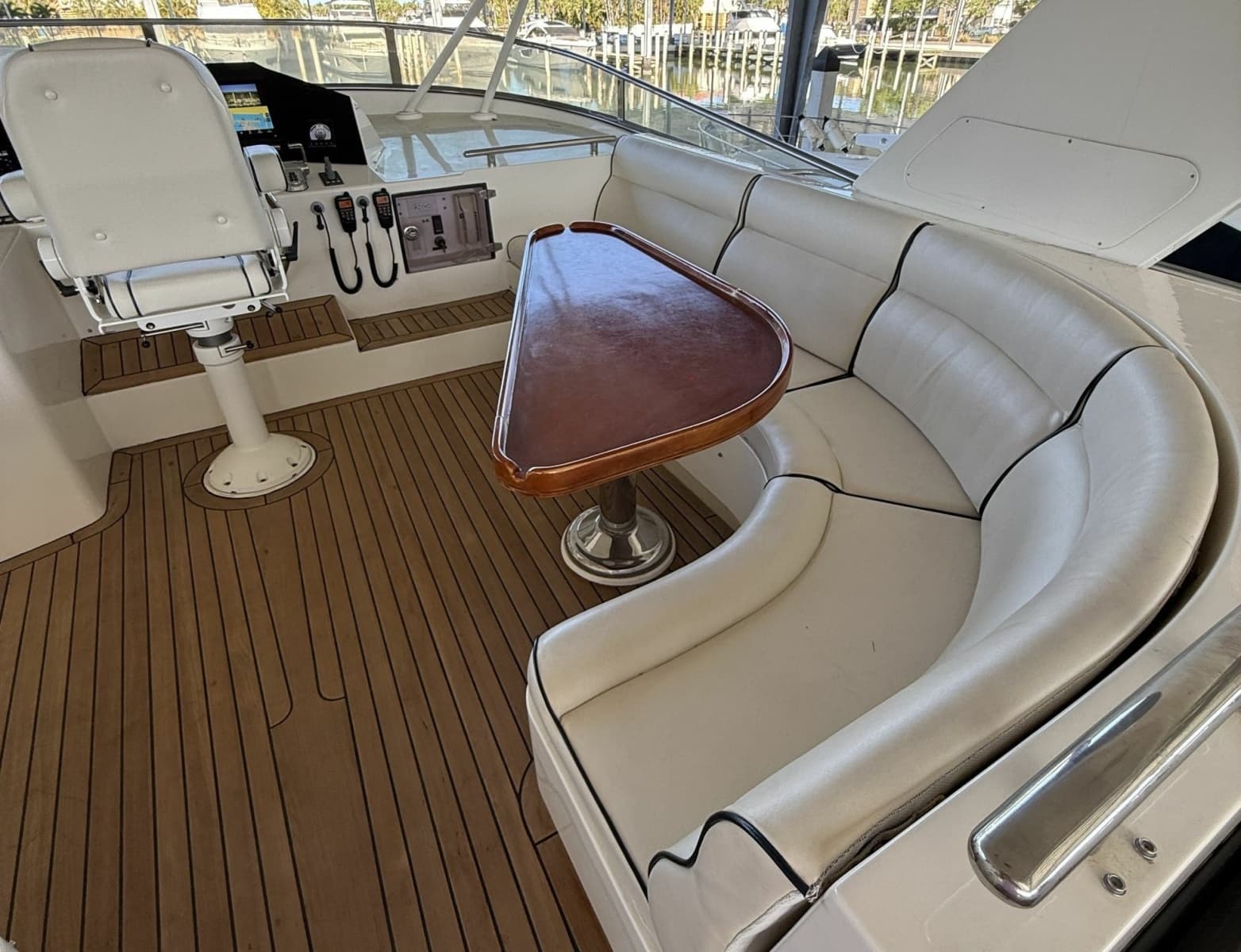 2007 Marlow Explorer 53C - Photo 40
