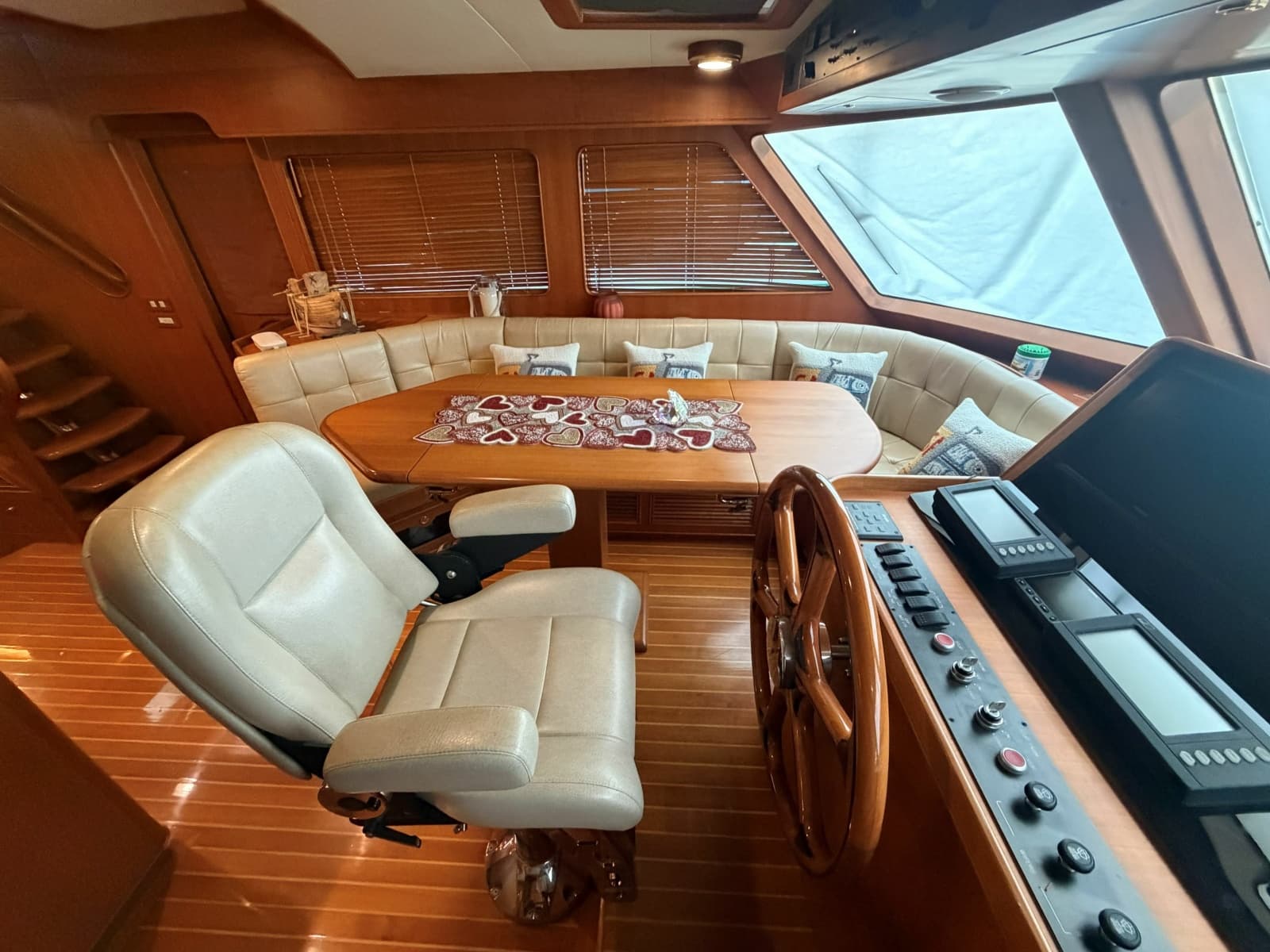 2007 Marlow Explorer 53C - Photo 20