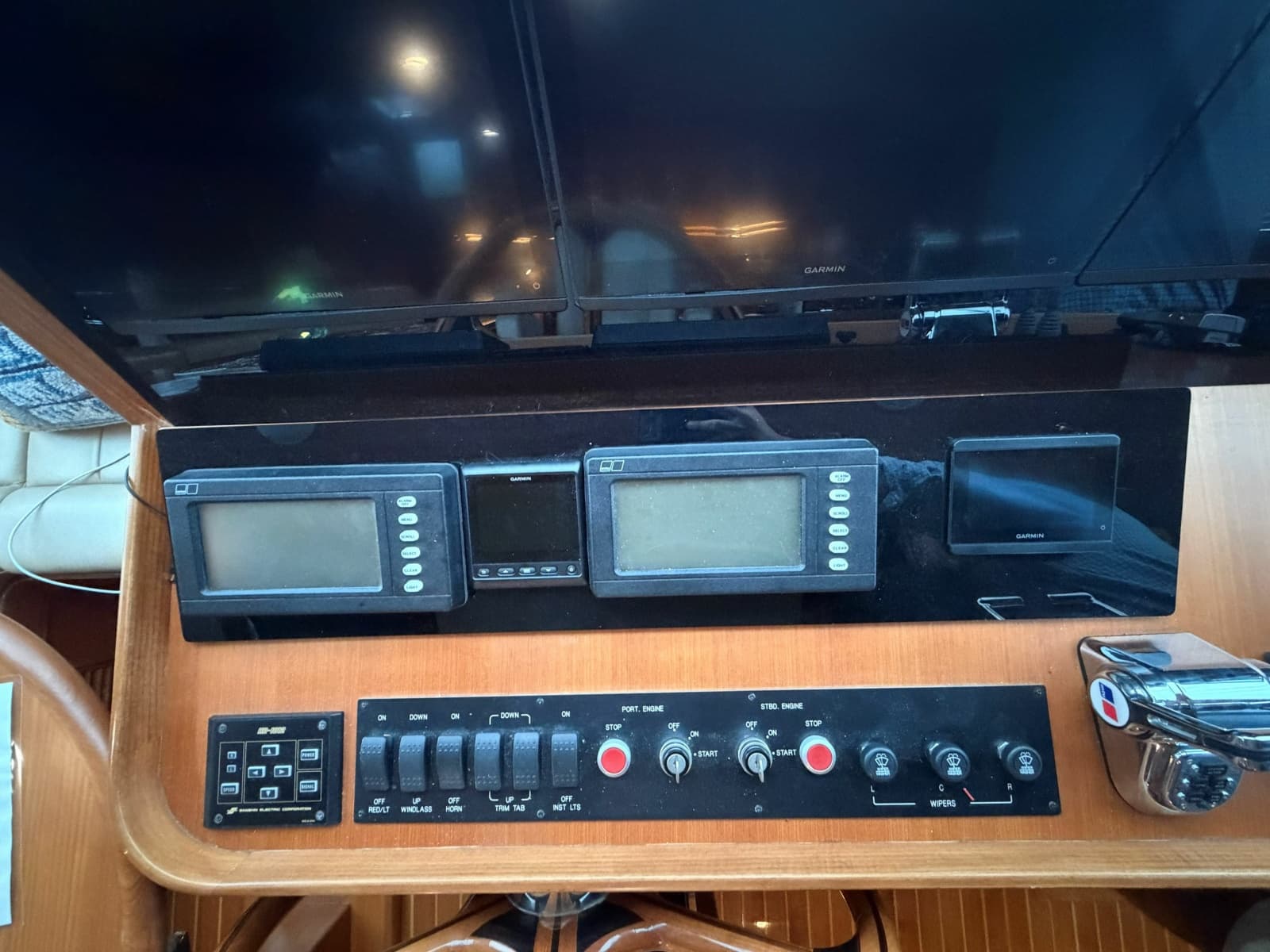 2007 Marlow Explorer 53C - Photo 19
