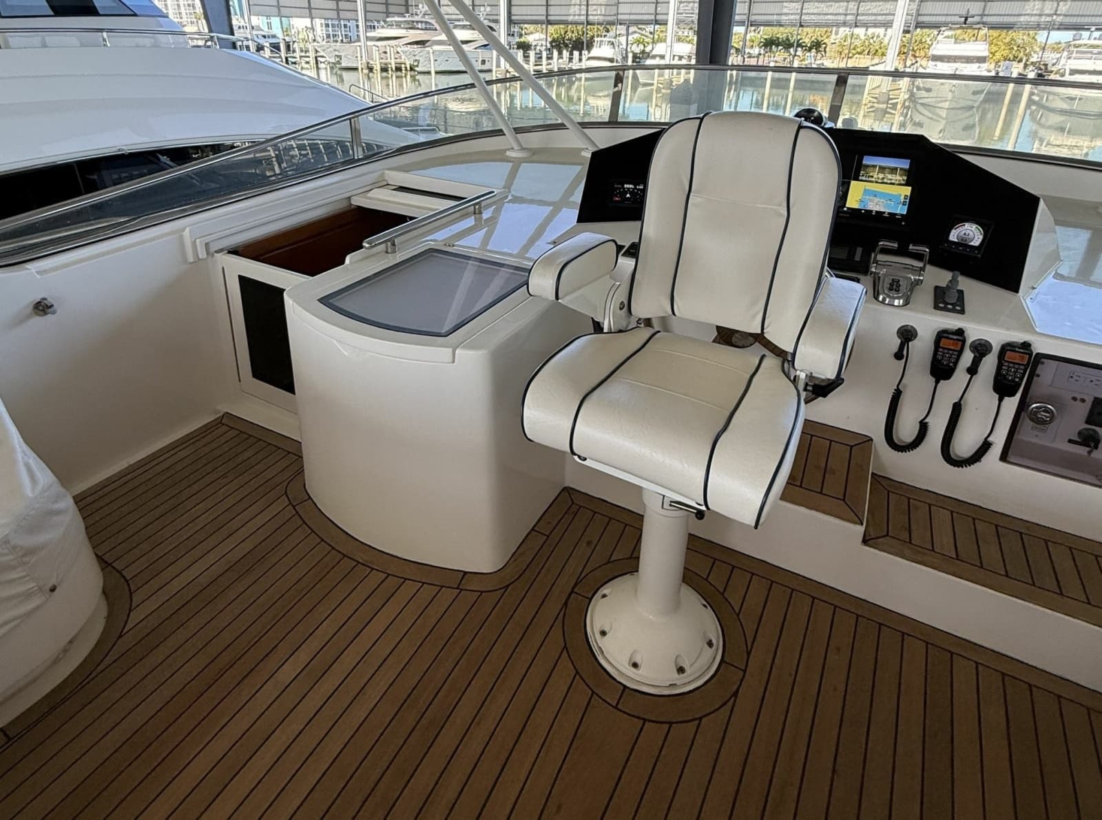 2007 Marlow Explorer 53C - Photo 42