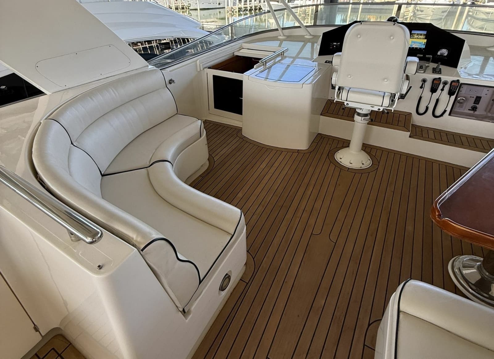 2007 Marlow Explorer 53C - Photo 41