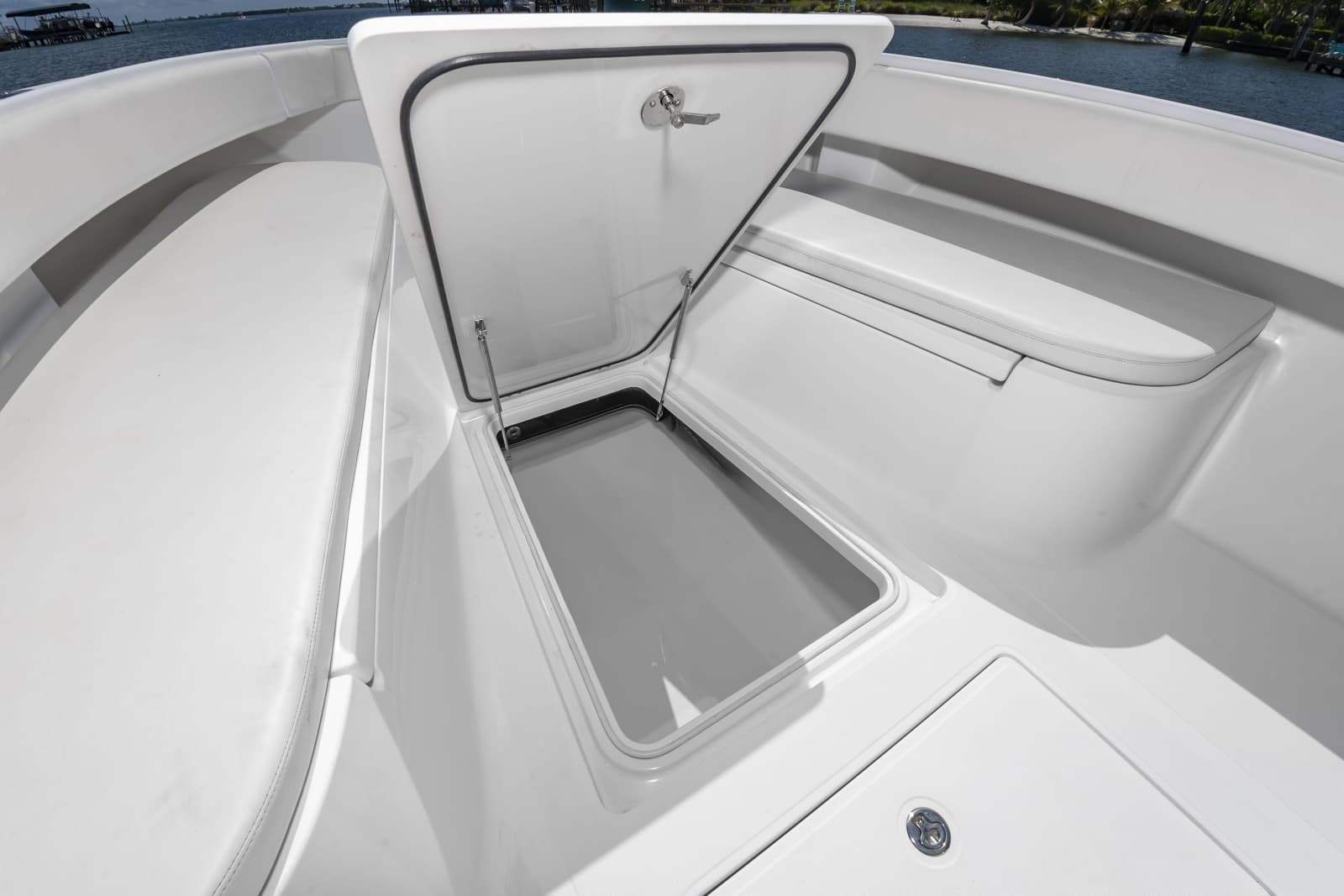 2014 Bahama 41 - Photo 43