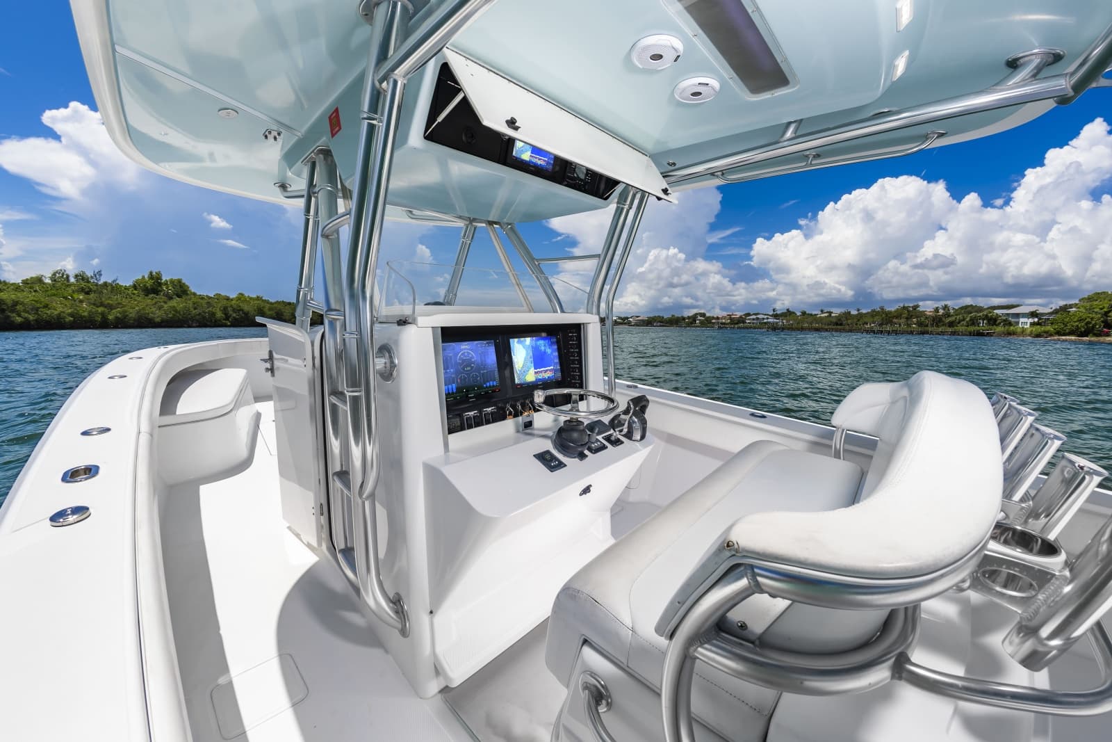 2014 Bahama 41 - Photo 13