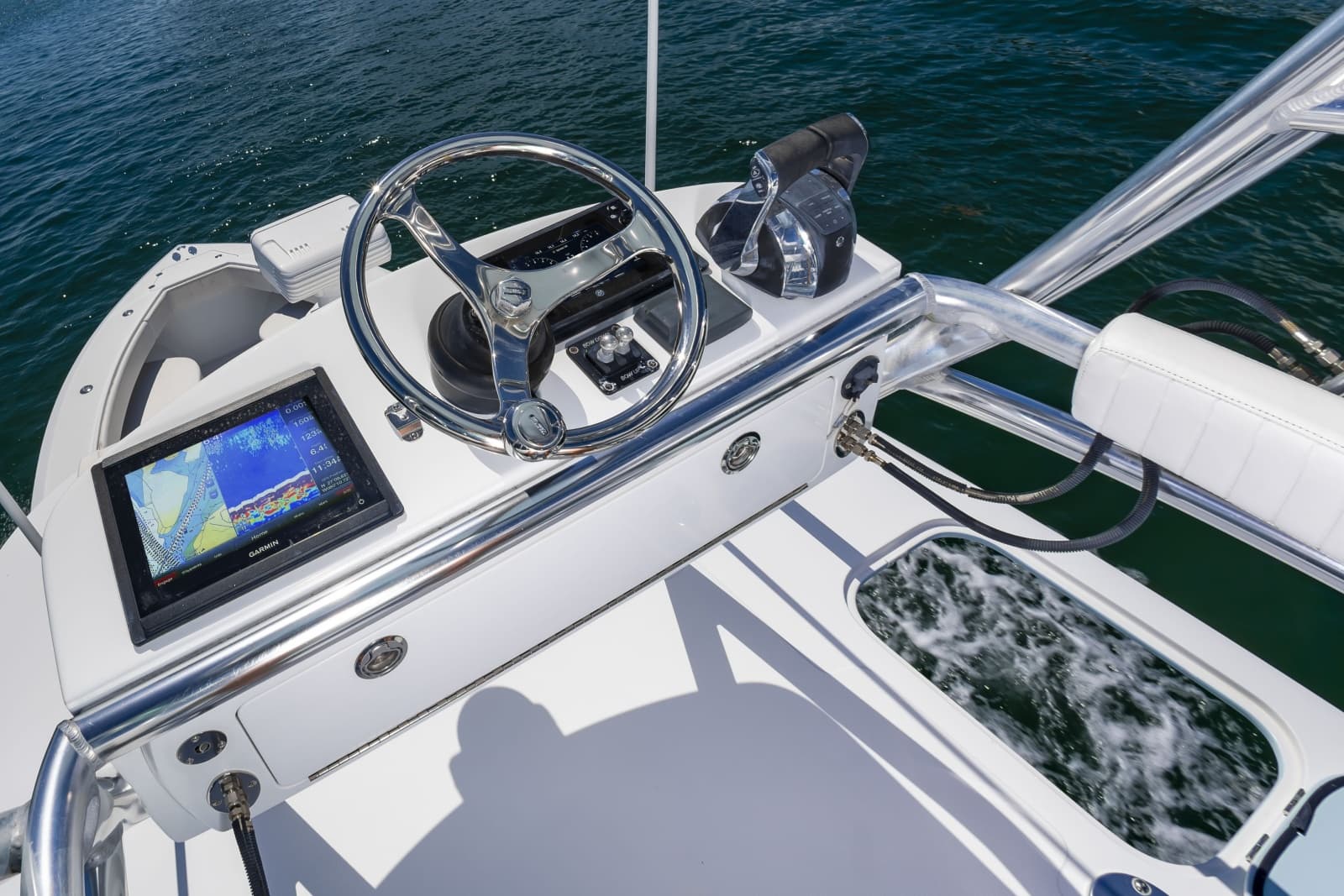 2014 Bahama 41 - Photo 35