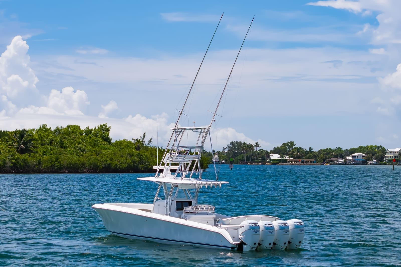 2014 Bahama 41 - Photo 63