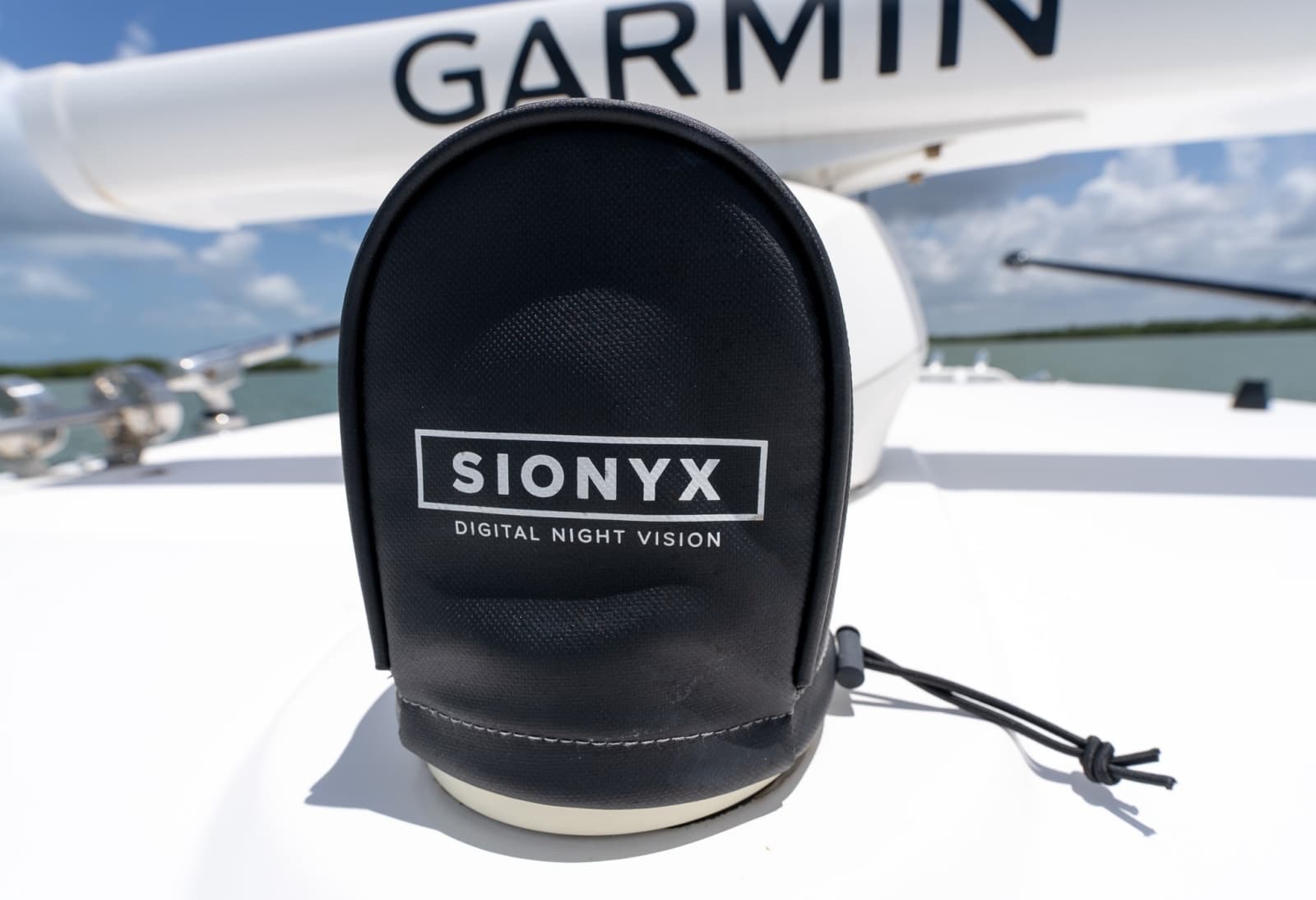 2023 Everglades 395 Center Console - Photo 41