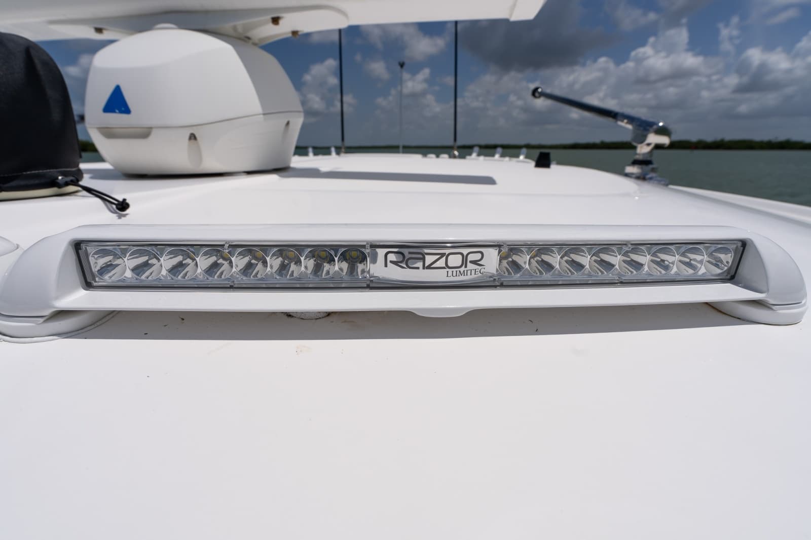 2023 Everglades 395 Center Console - Photo 43