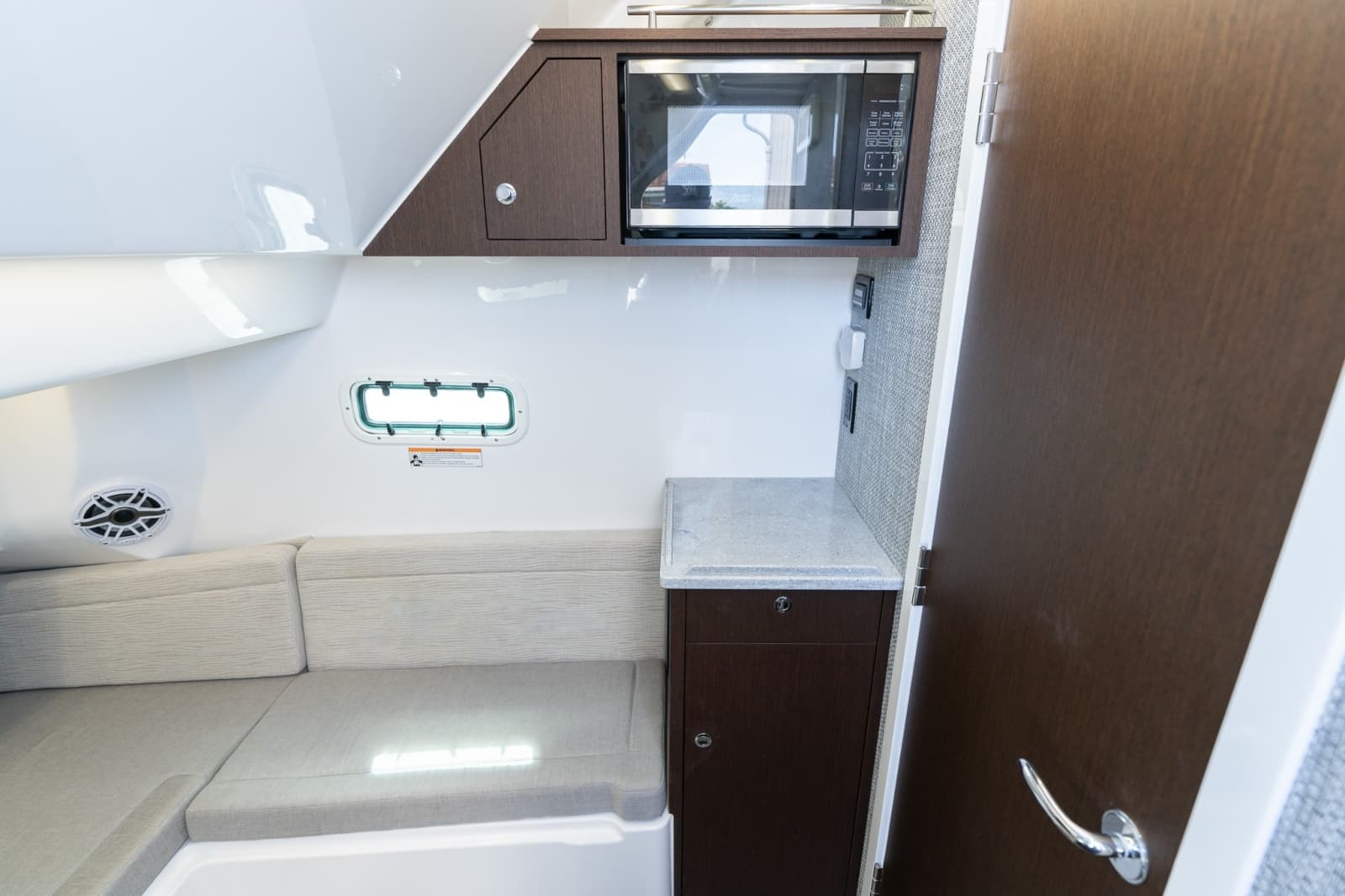 2023 Everglades 395 Center Console - Photo 48