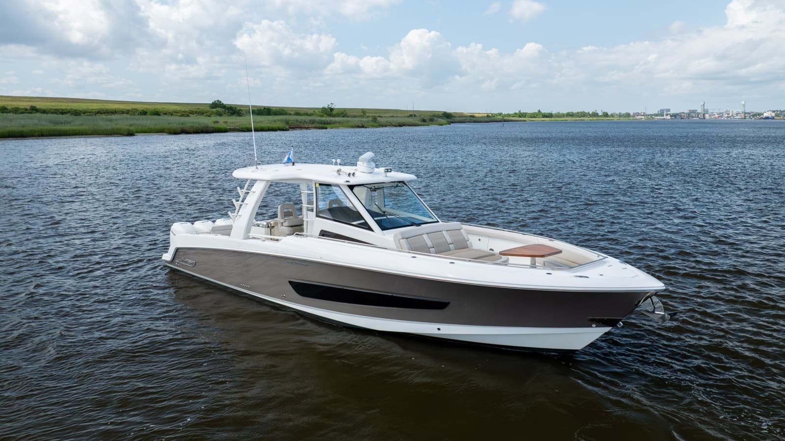 2017 Boston Whaler 420 Outrage - Photo 20
