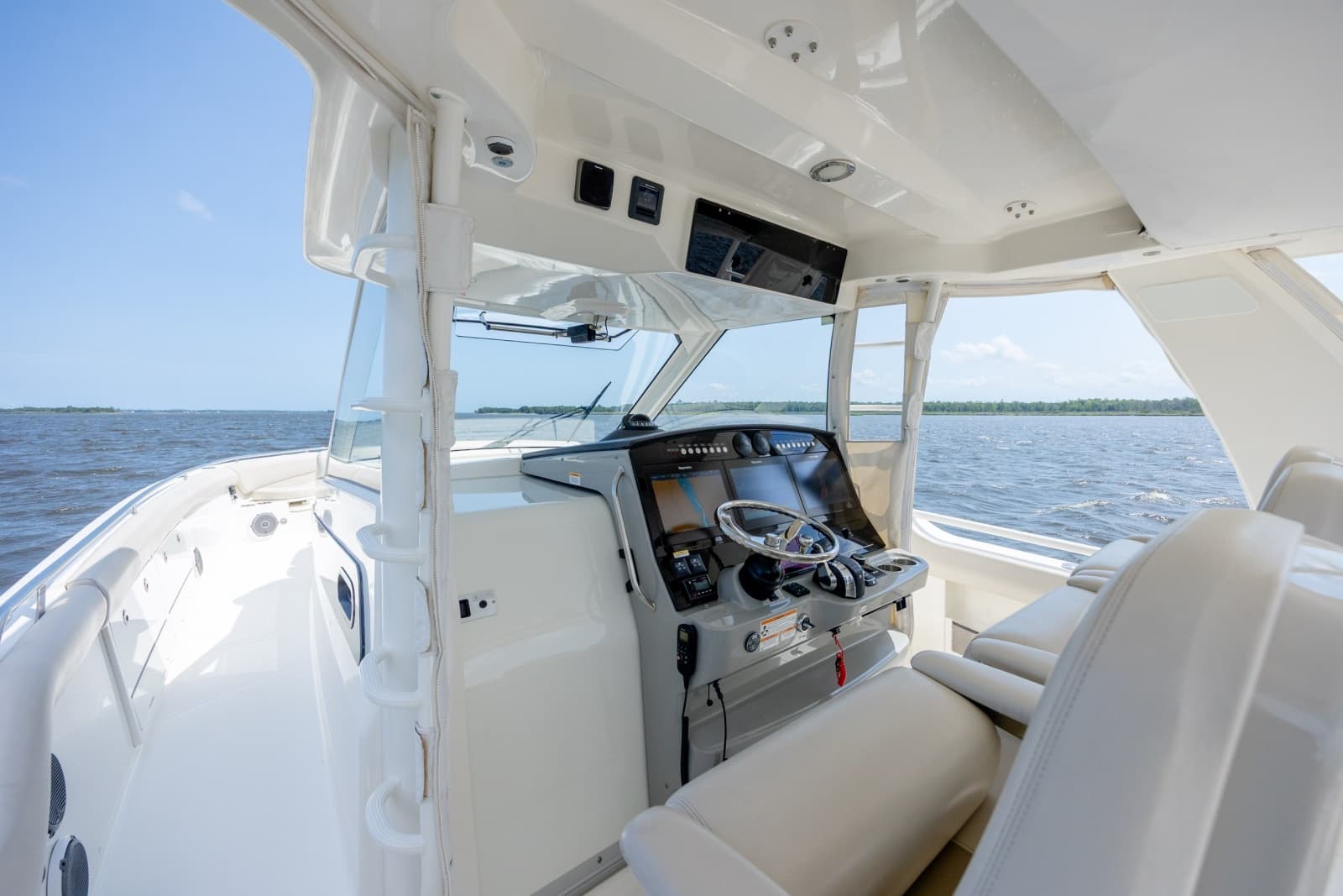 2017 Boston Whaler 420 Outrage - Photo 50