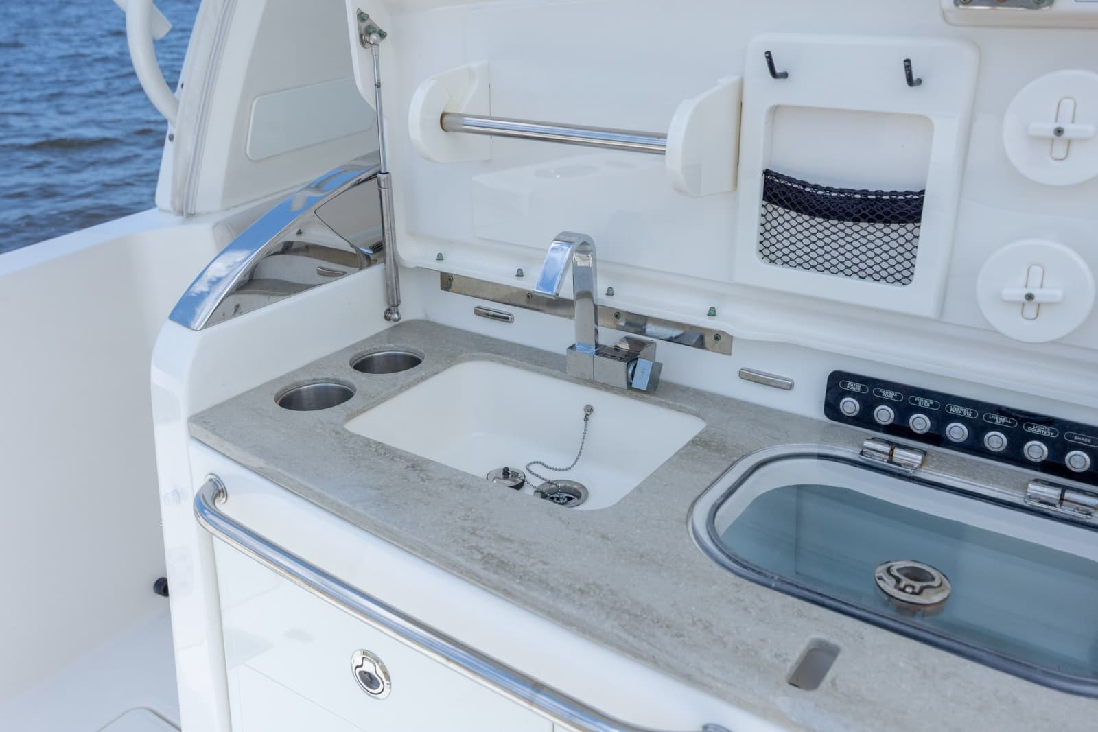 2017 Boston Whaler 420 Outrage - Photo 45