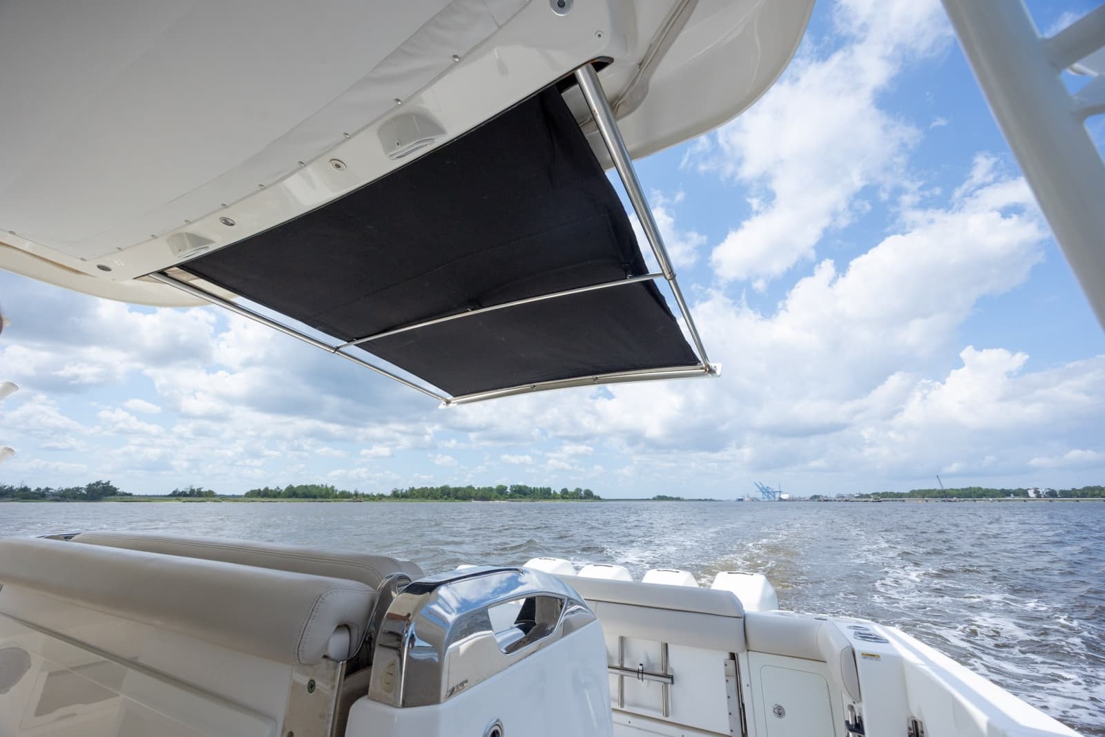 2017 Boston Whaler 420 Outrage - Photo 32