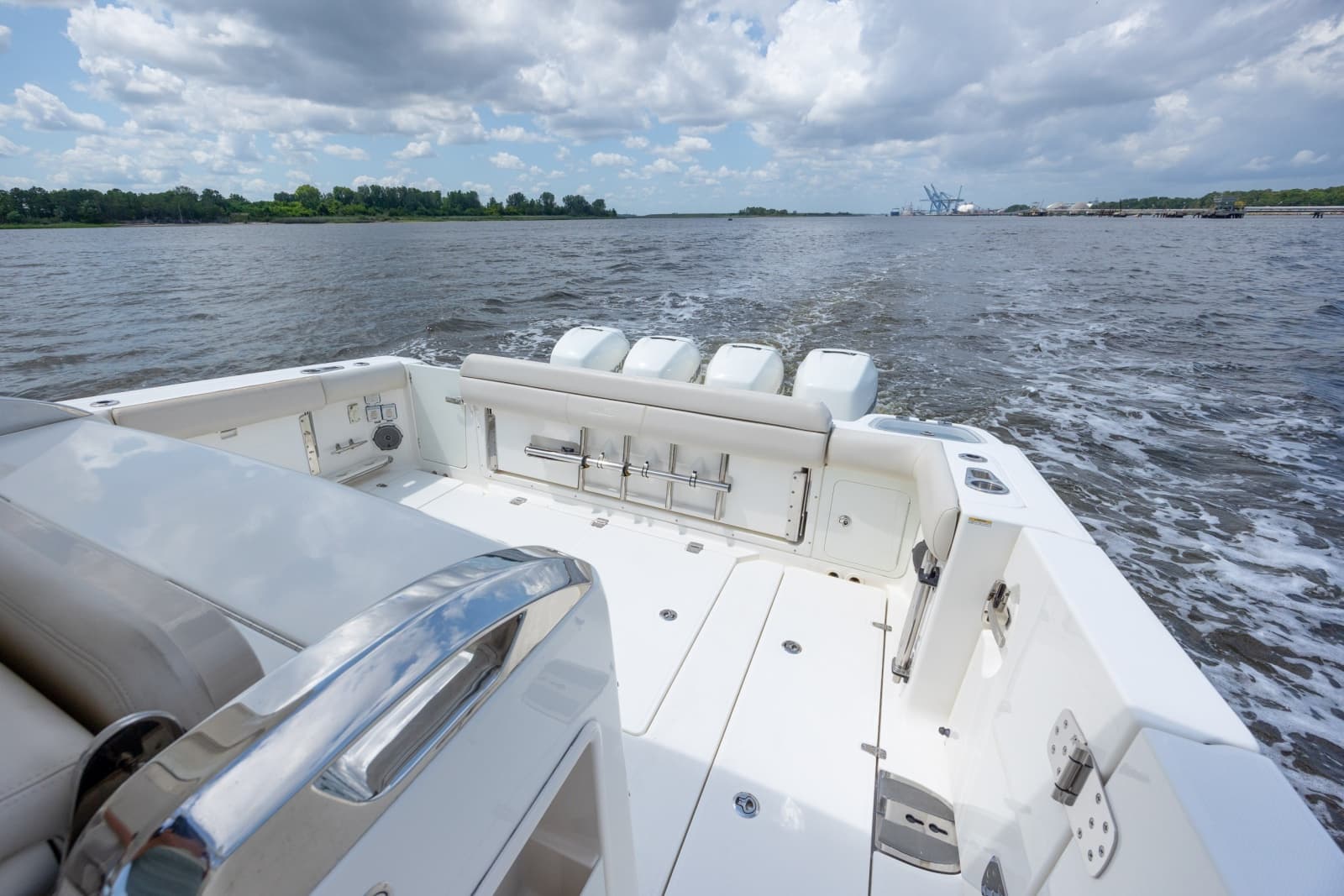 2017 Boston Whaler 420 Outrage - Photo 29