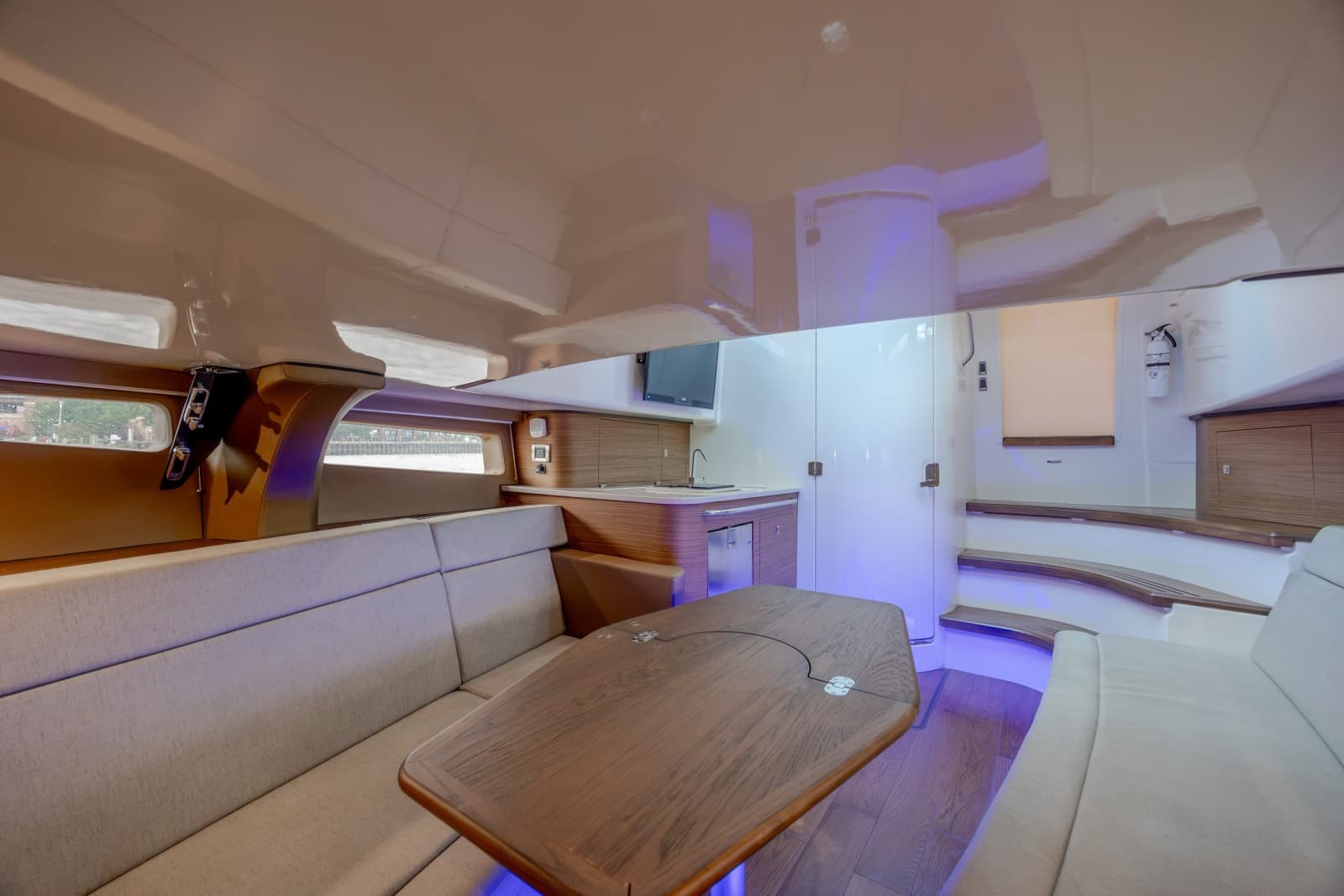 2017 Boston Whaler 420 Outrage - Photo 82