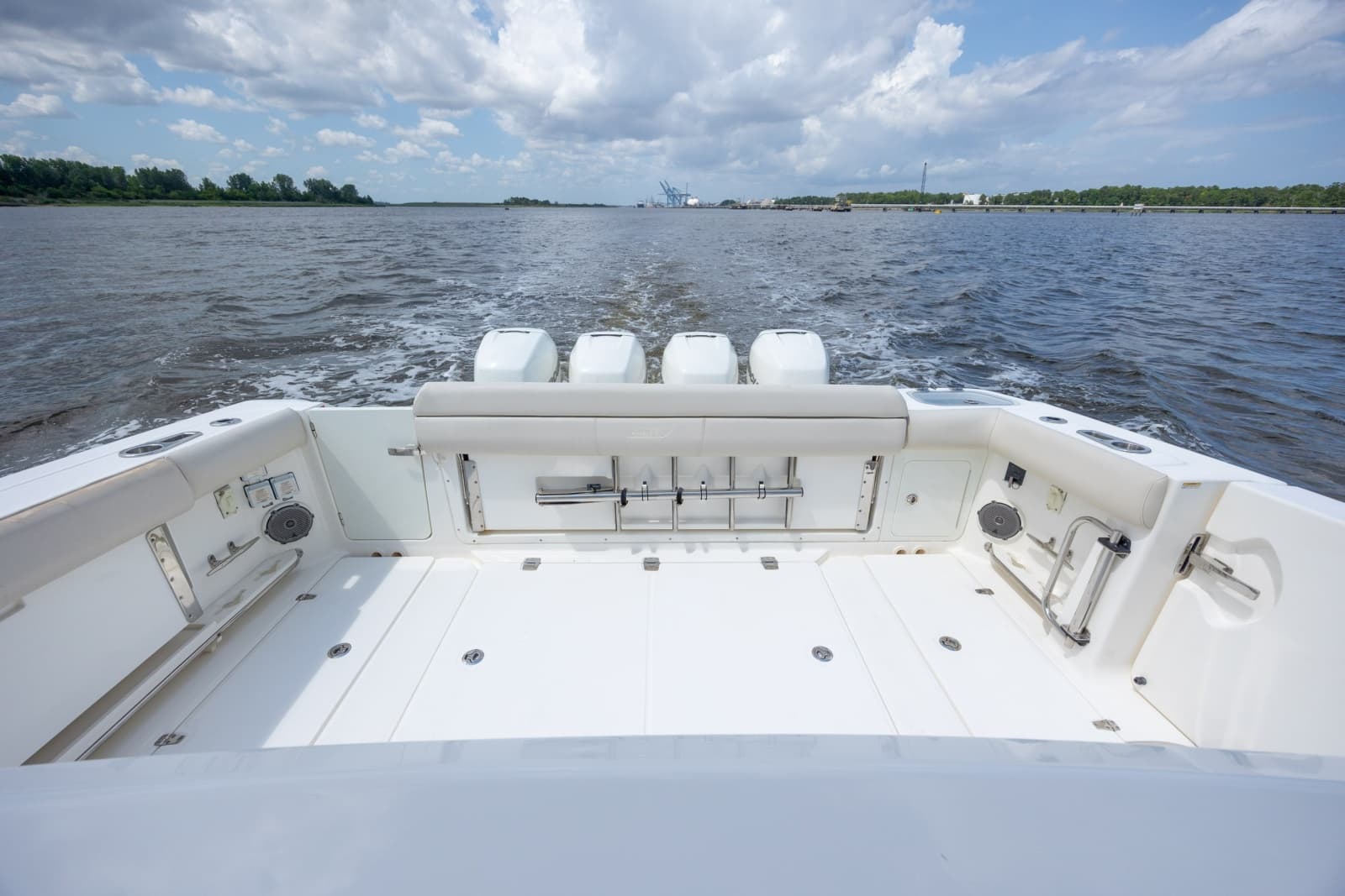2017 Boston Whaler 420 Outrage - Photo 30