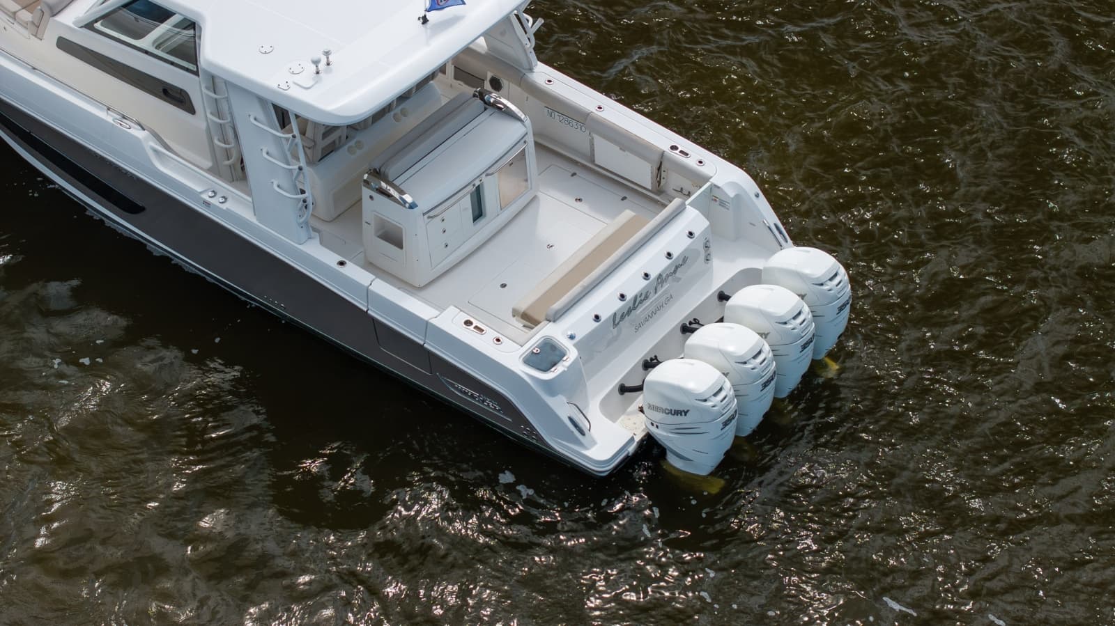 2017 Boston Whaler 420 Outrage - Photo 15