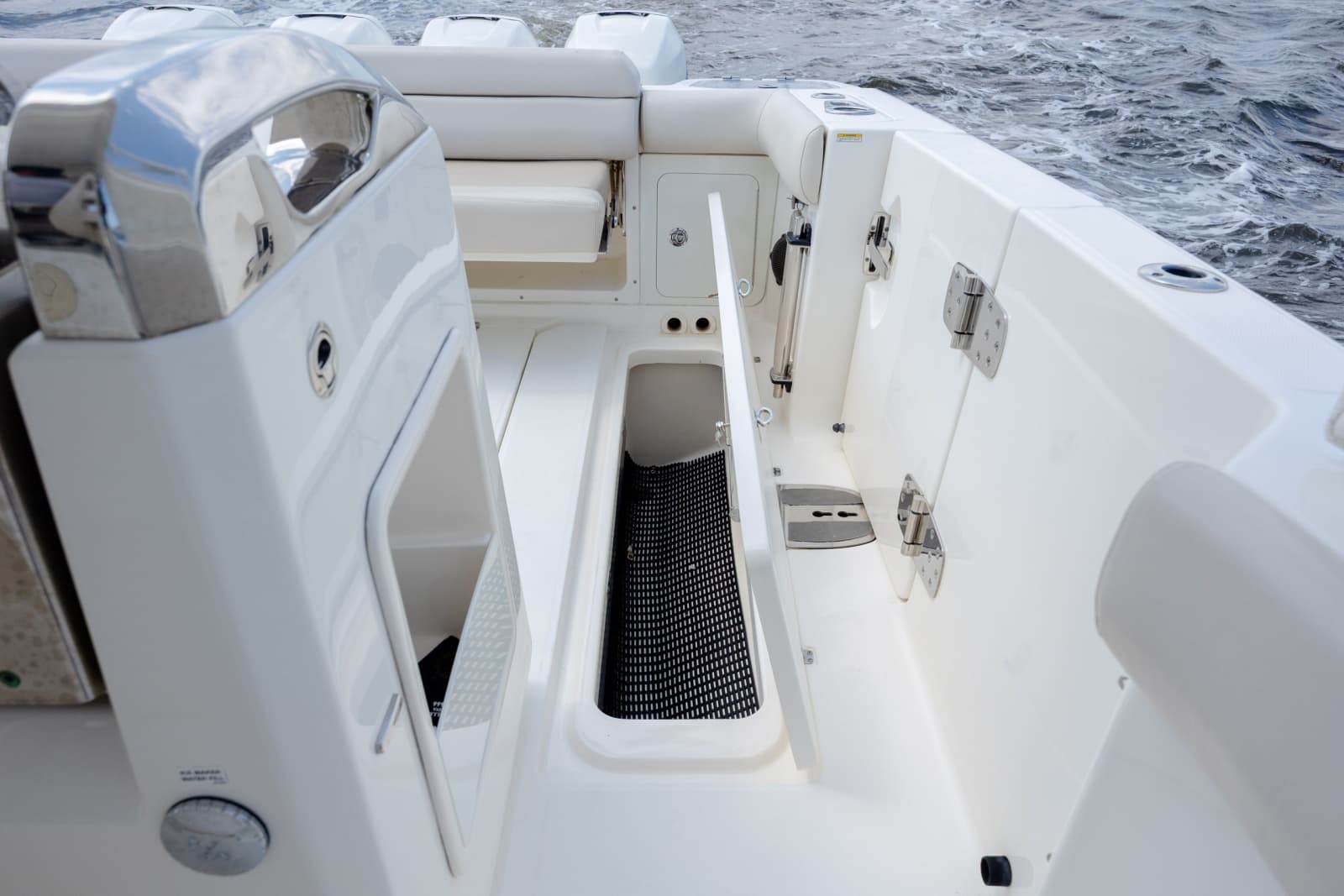 2017 Boston Whaler 420 Outrage - Photo 67