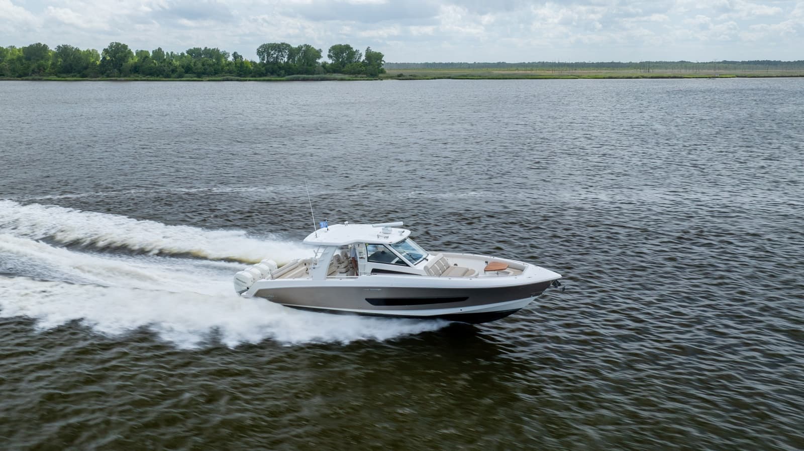 2017 Boston Whaler 420 Outrage - Photo 7