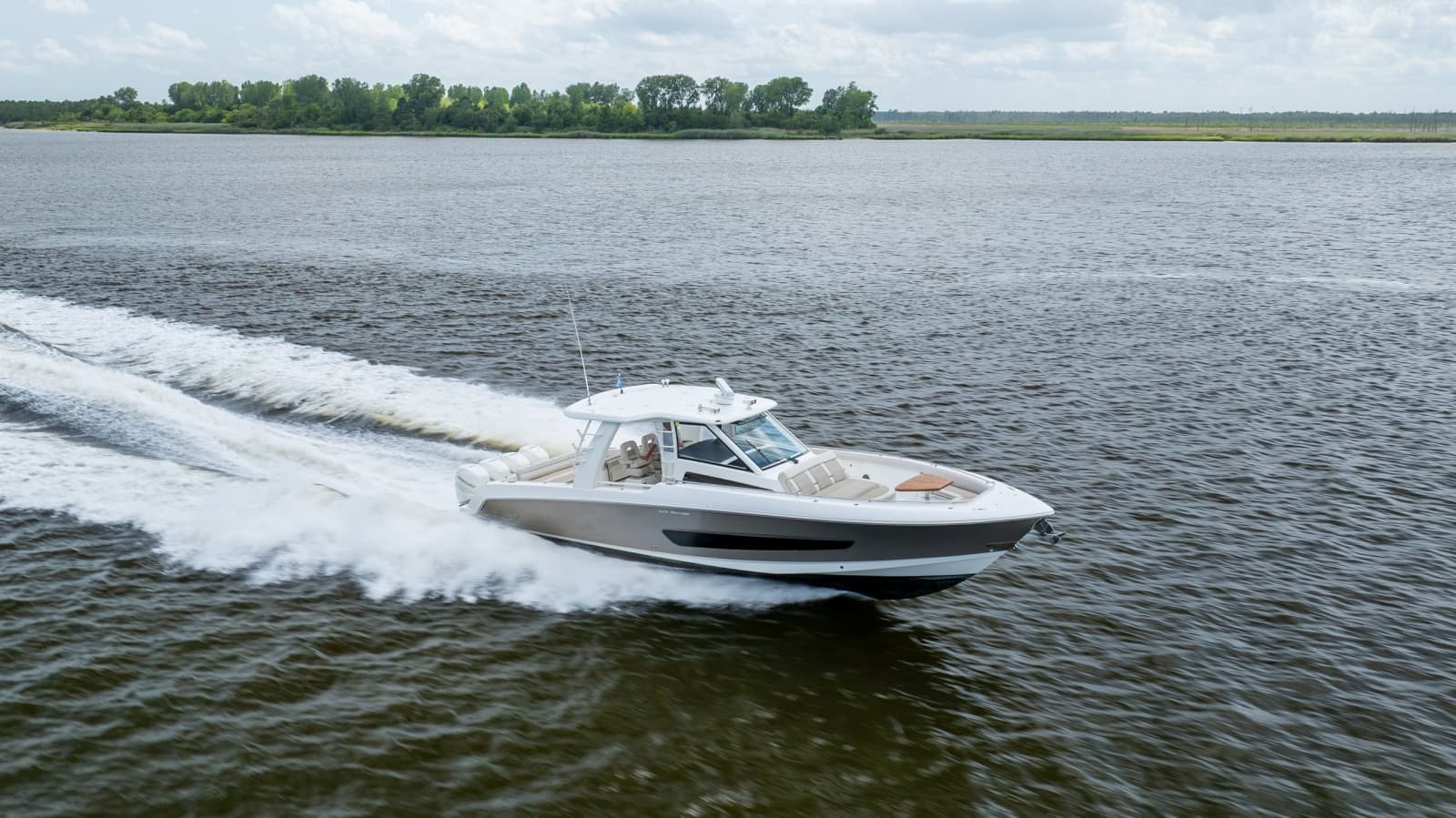 2017 Boston Whaler 420 Outrage - Photo 8